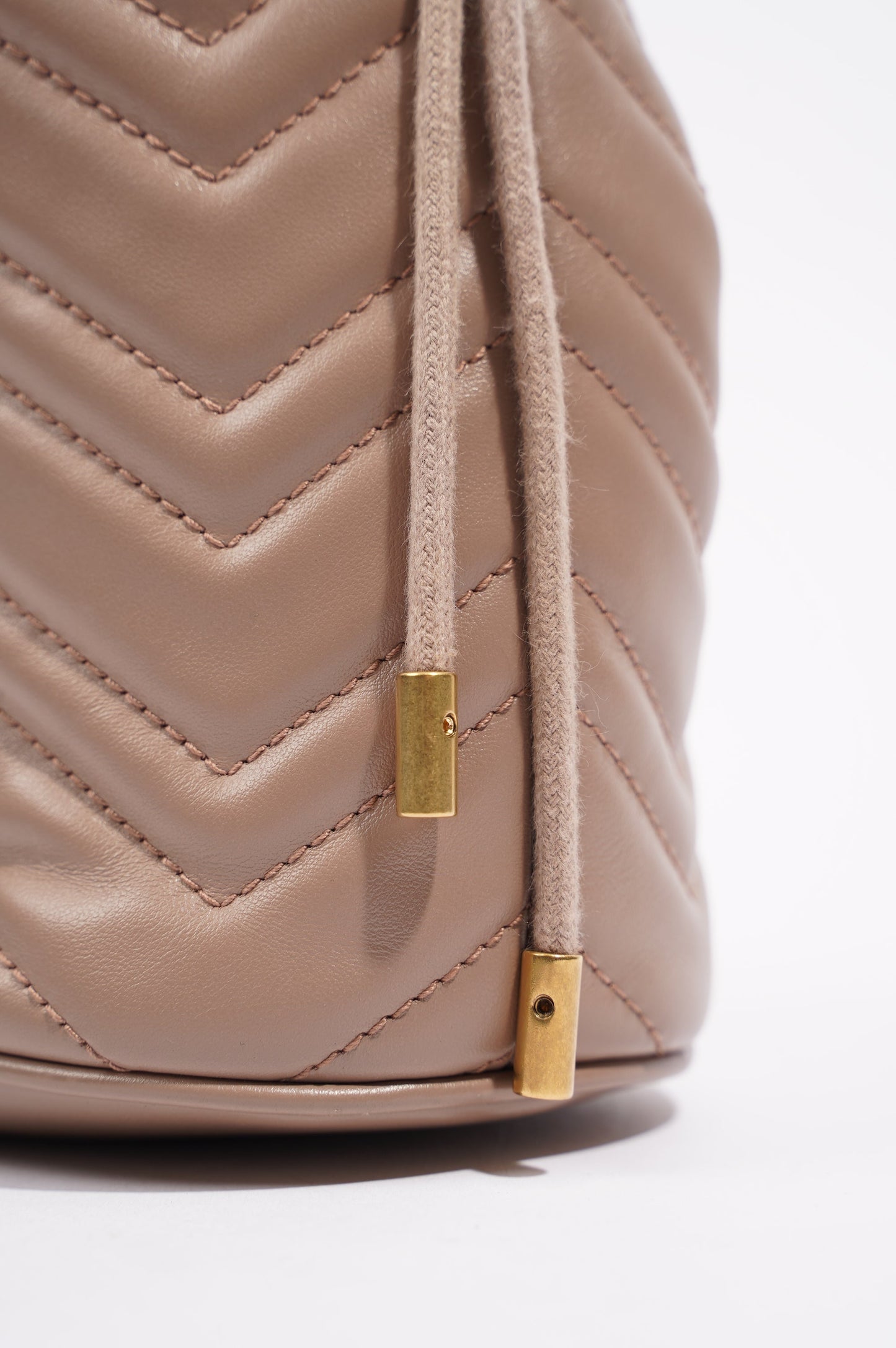 Gucci Womens Marmont Bucket Bag Nude Mini