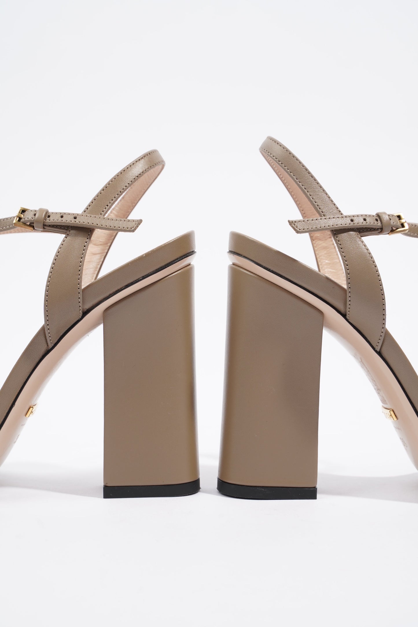 Gucci Marmont Sandal Taupe EU 38 / UK 5