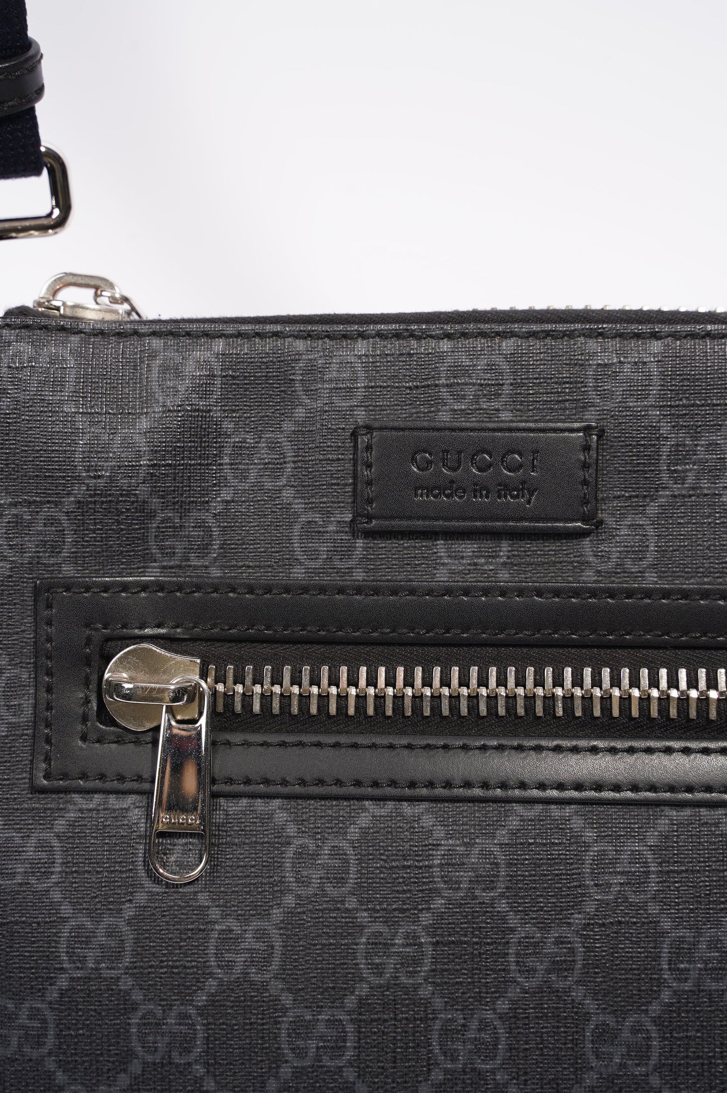 Gucci Messenger Bag Supreme Canvas Small