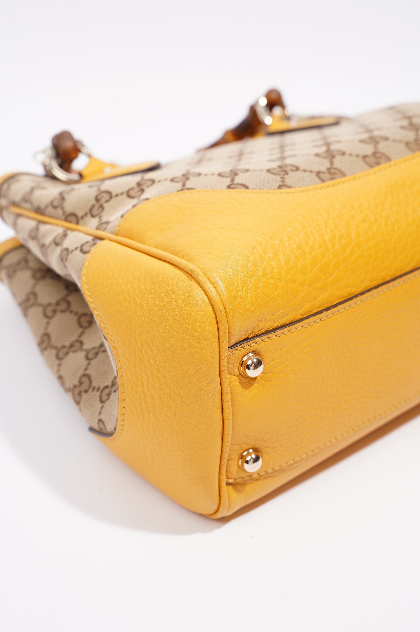 Gucci Womens Diana Bamboo Bag Supreme Canvas / Leather