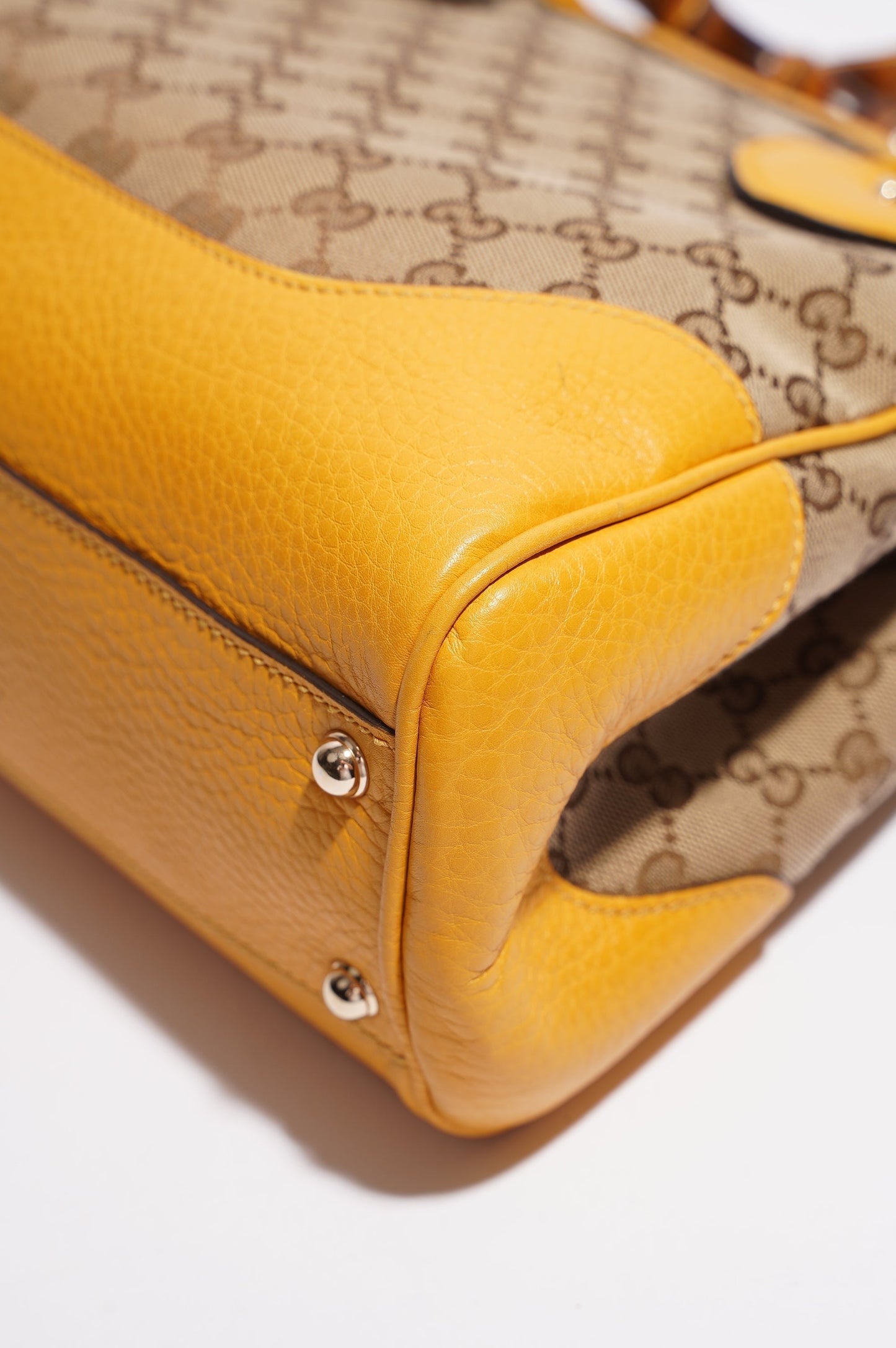 Gucci Womens Diana Bamboo Bag Supreme Canvas / Leather