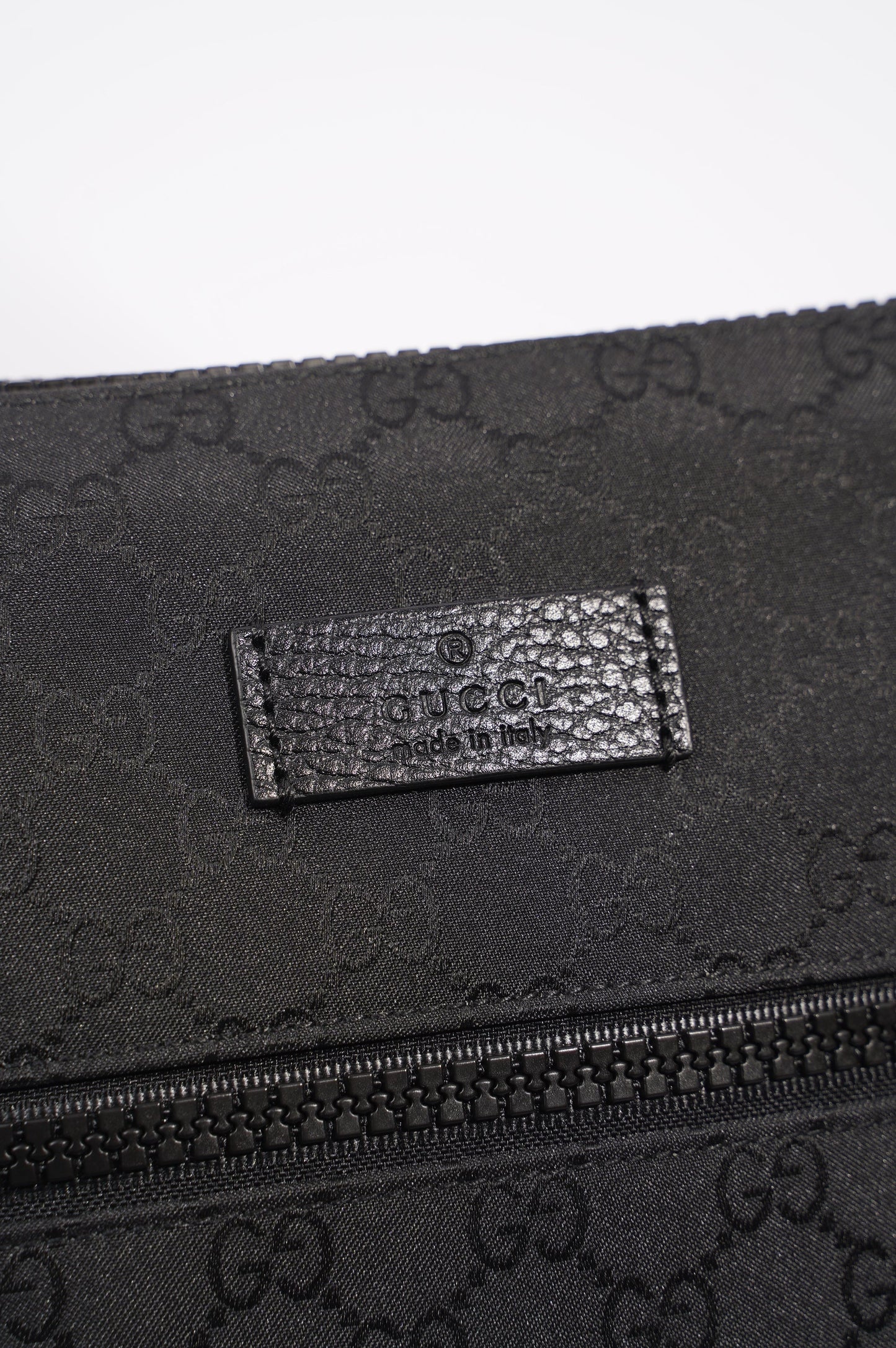 Gucci Mens GG Messenger Bag Black Small
