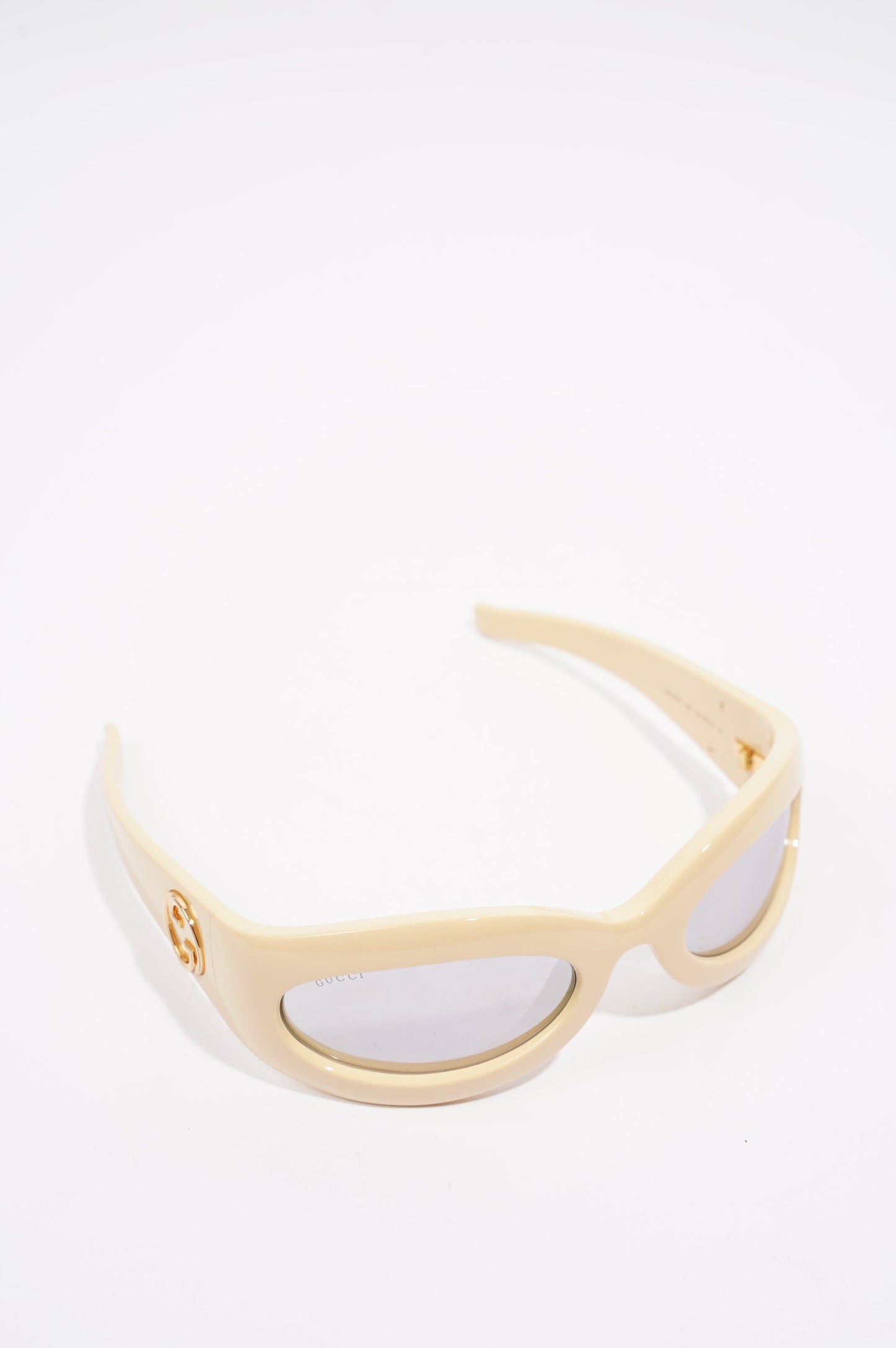 Gucci Womens Oval Mirrored Lenses Sunglasses Cream 110