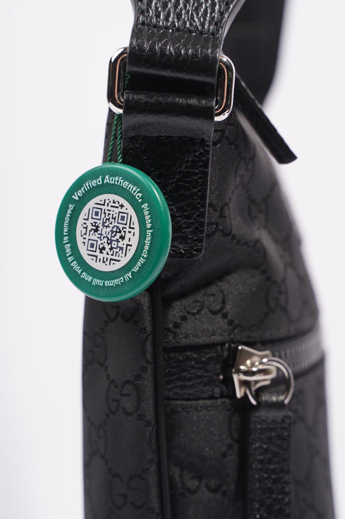 Gucci Mens GG Messenger Bag Black Small
