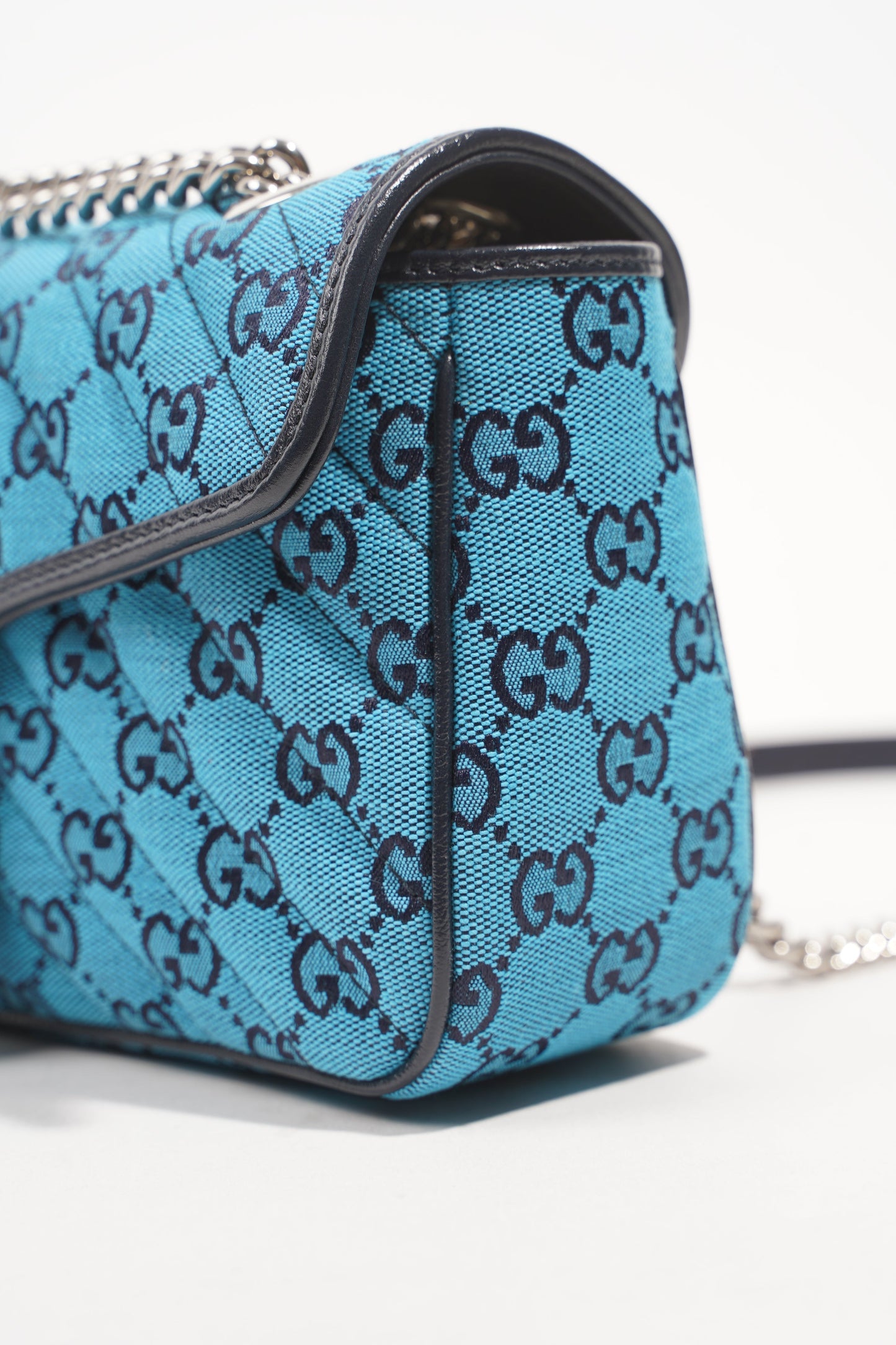 Gucci Womens GG Marmont Flap Bag Blue Small