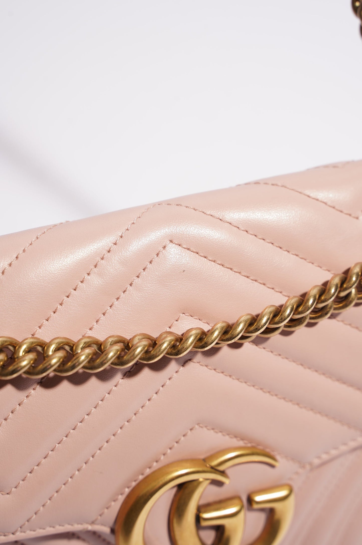 Gucci Womens Marmont Flap Dusty Pink Small