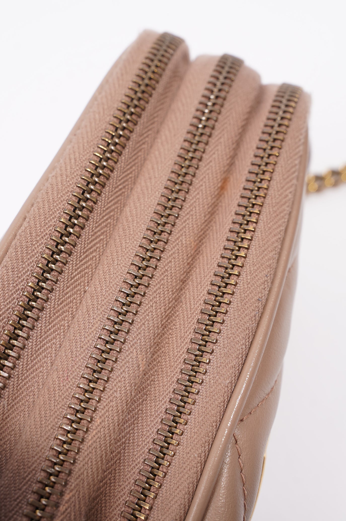Gucci Womens Marmont Triple Zip Bag Nude
