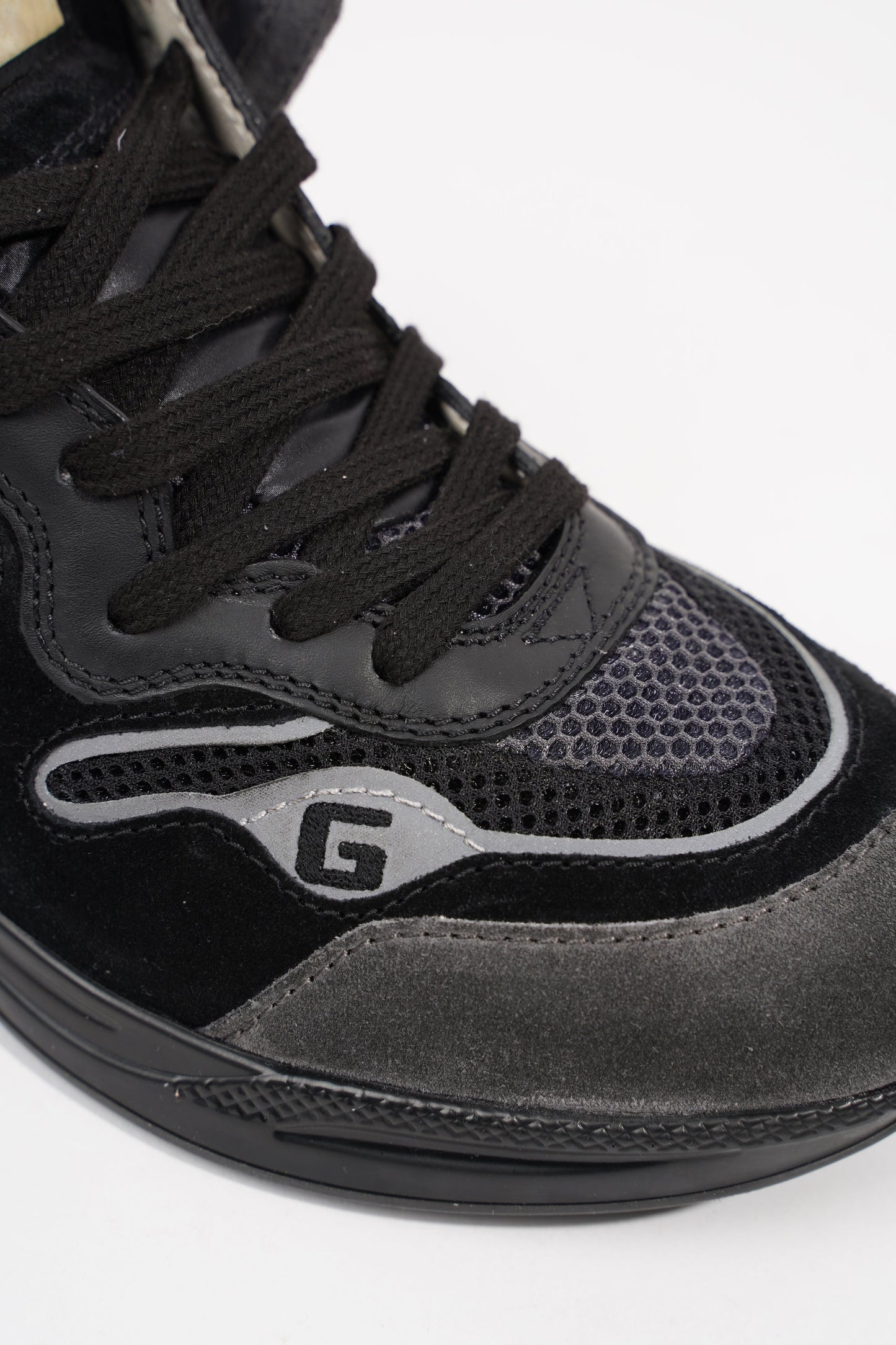 Gucci Mens Ultrapace Sneaker EU 40.5 / UK 6.5