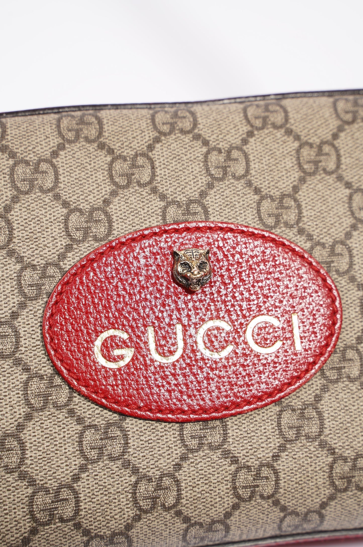 Gucci Womens Neo Vintage GG Messenger Bag Supreme Red