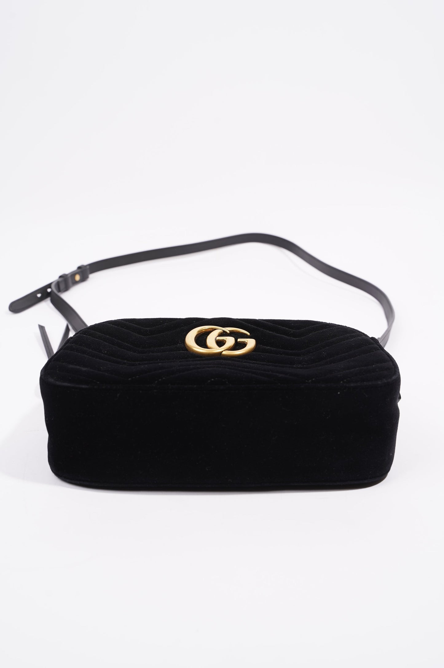 Gucci Womens Marmont Zip Black Velvet Small