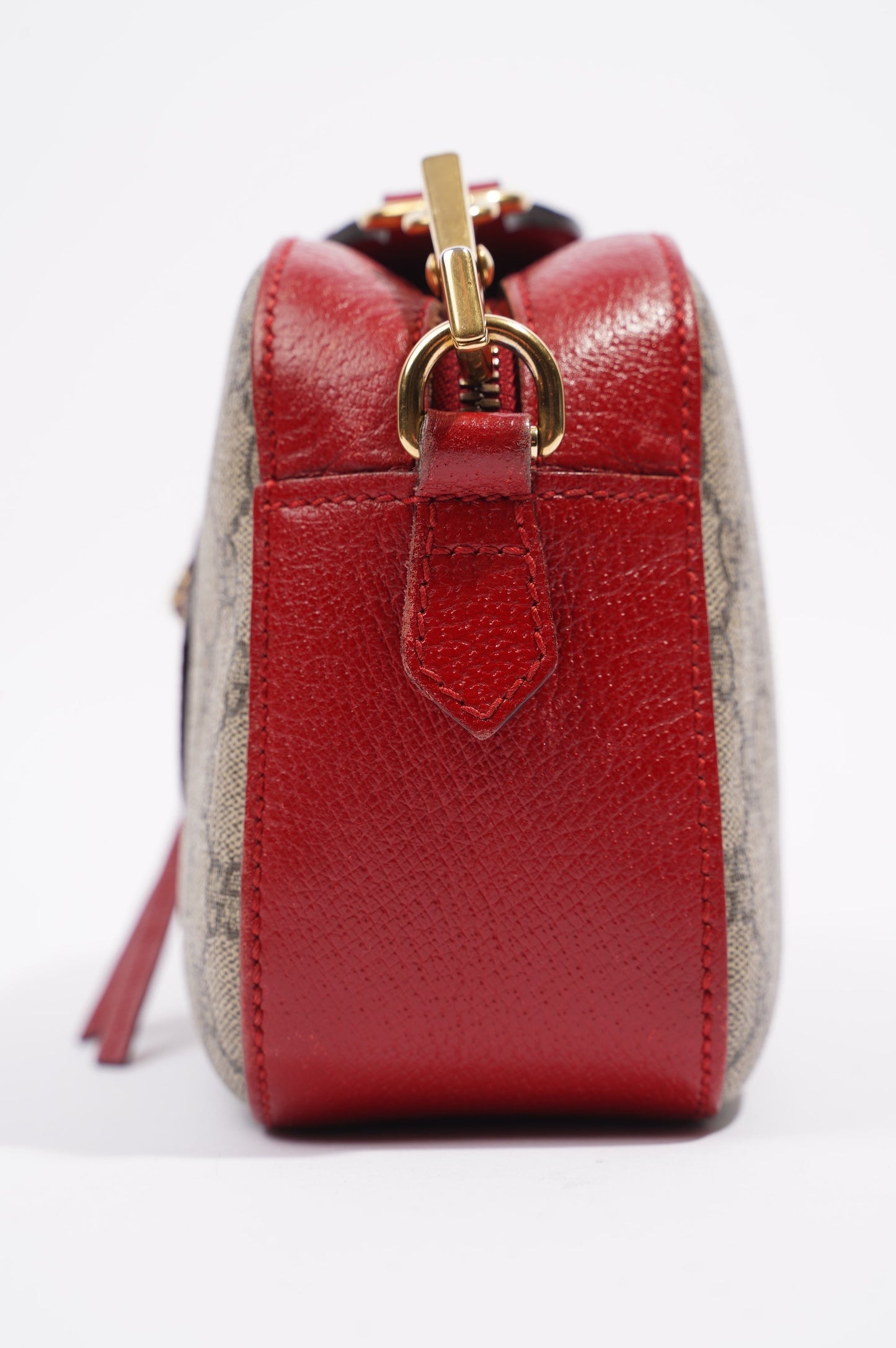 Gucci Womens Neo Vintage GG Messenger Bag Supreme Red