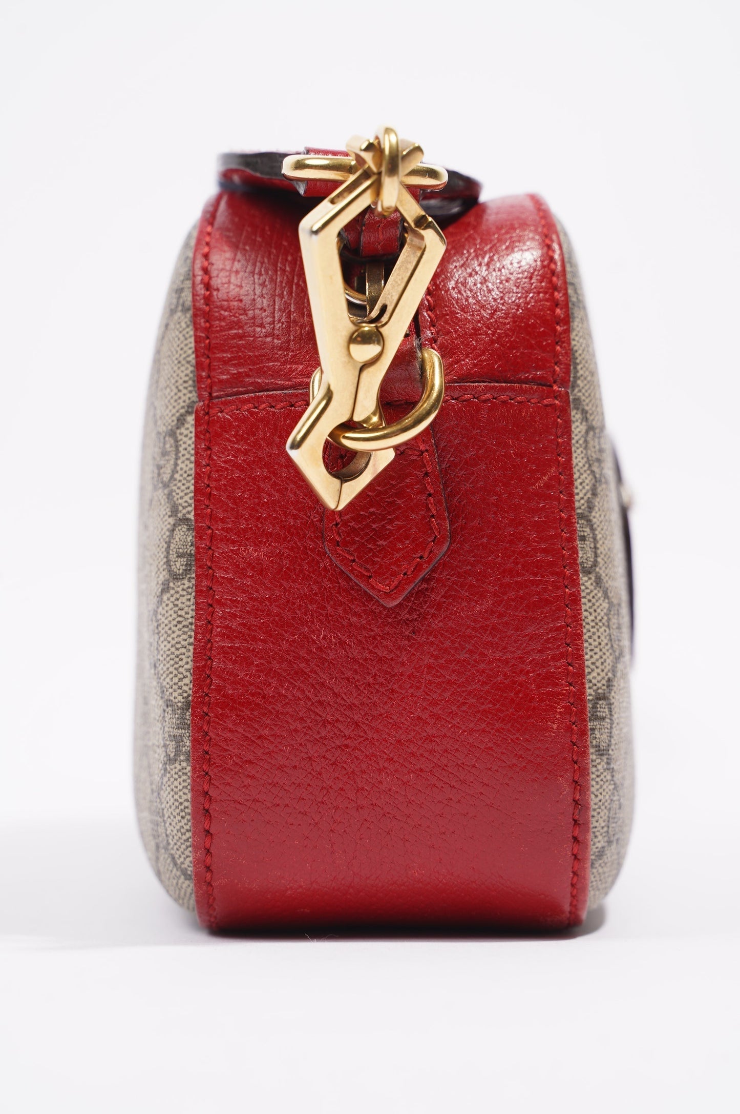 Gucci Womens Neo Vintage GG Messenger Bag Supreme Red