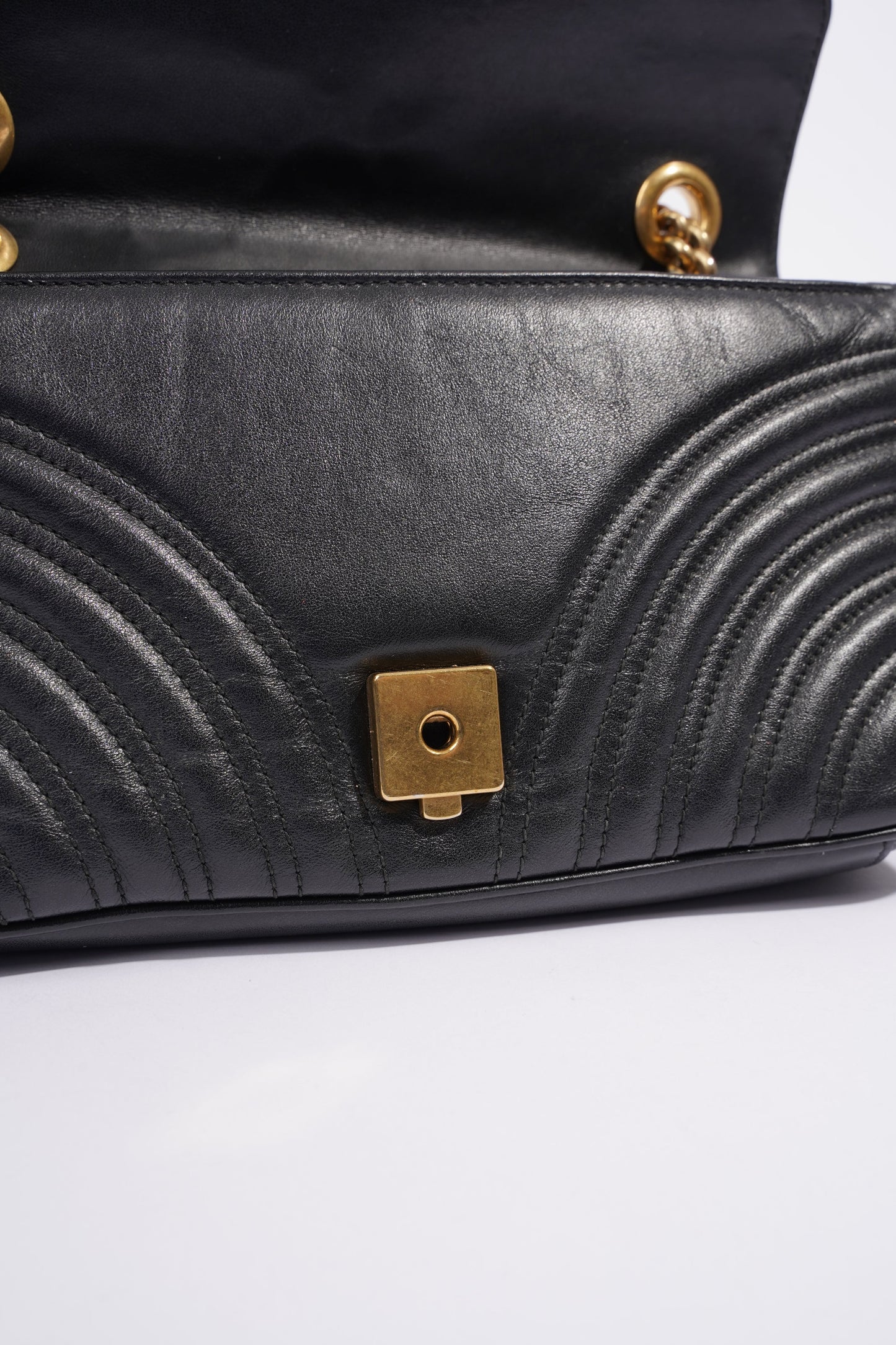 Gucci Womens GG Marmont Flap Bag Black Leather Small