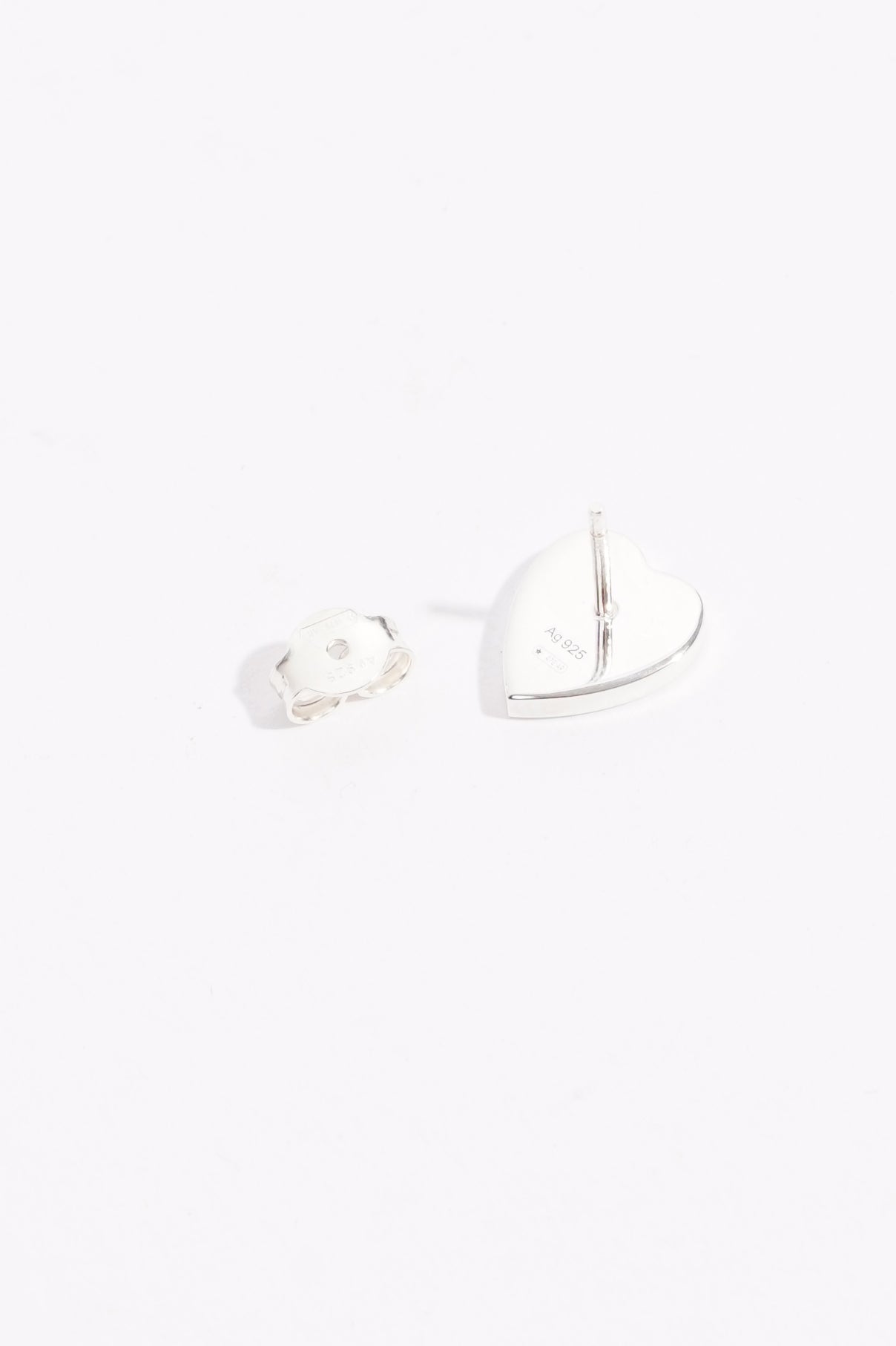 Gucci Womens Heart Shaped Earrings Silver