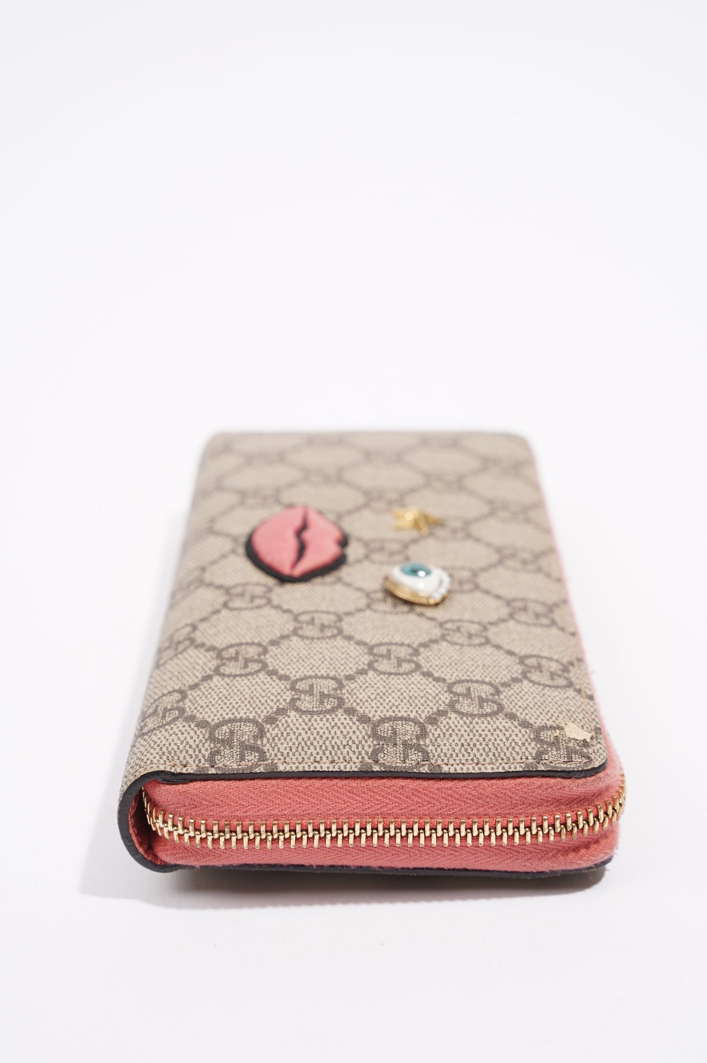Gucci Womens Zip Around Wallet With Face Applique Supreme