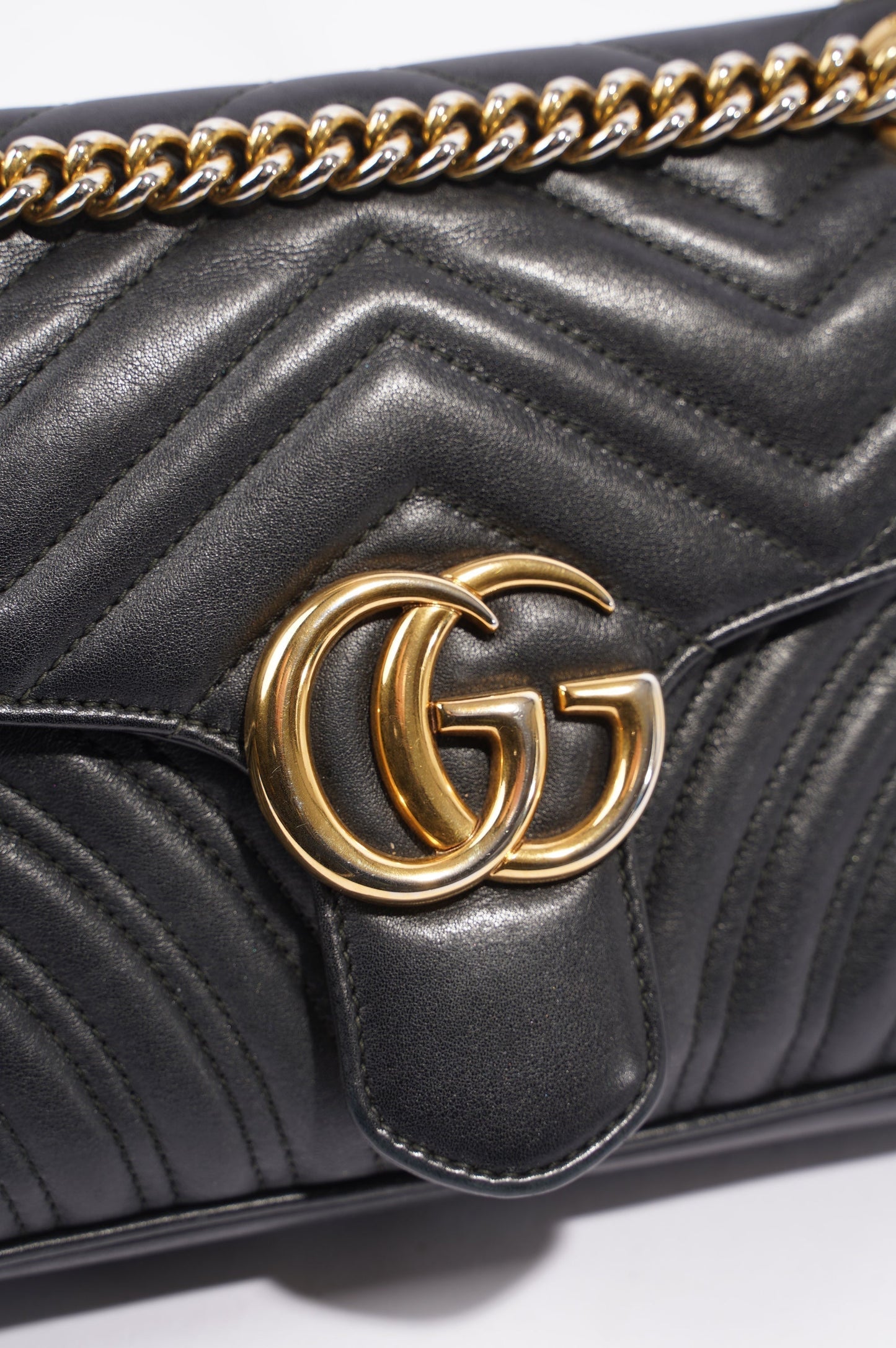 Gucci Womens Marmont Flap Black Gold Small