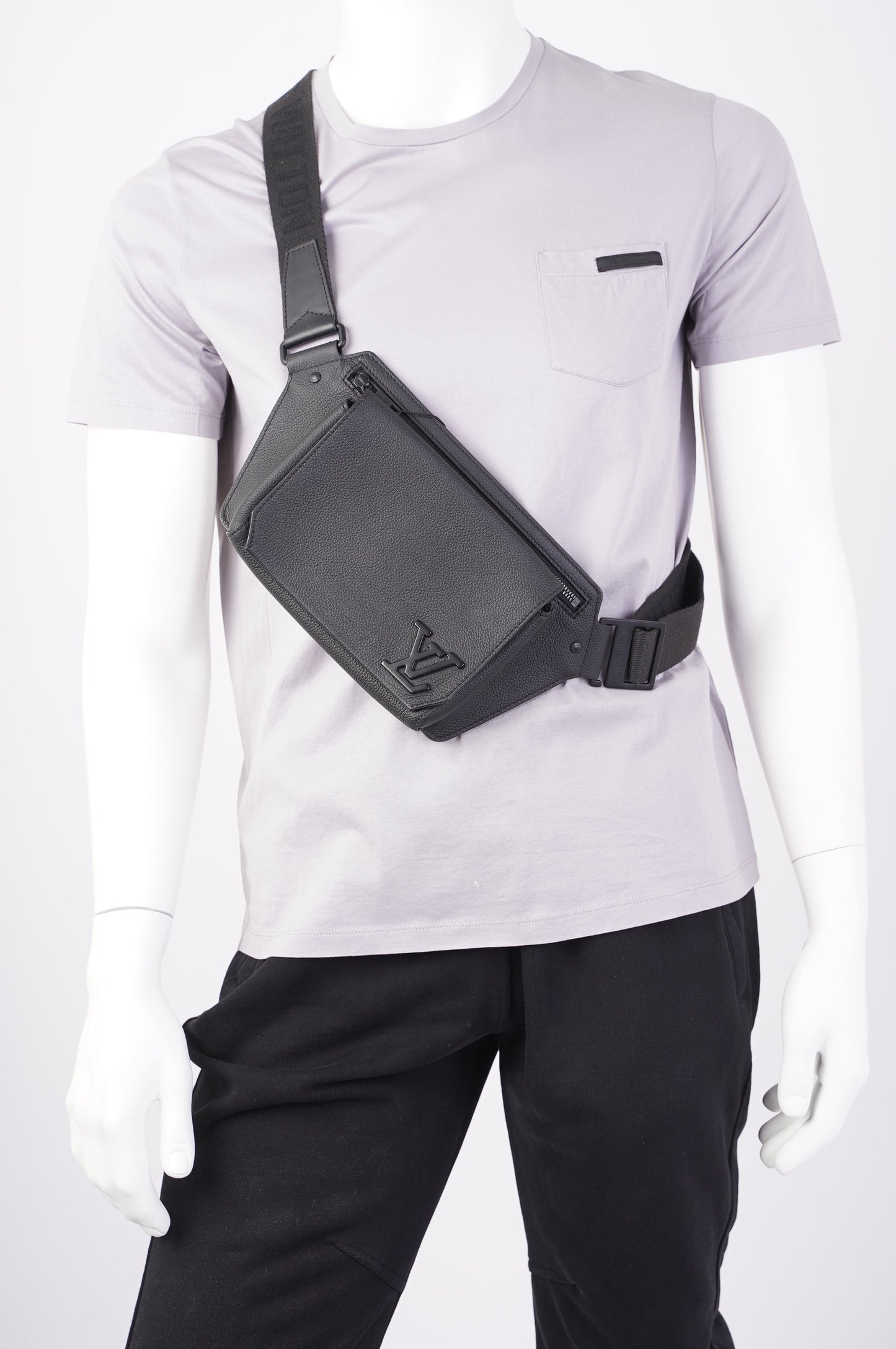 Louis Vuitton Aerogram Takeoff Sling Bum Bag Black Leather