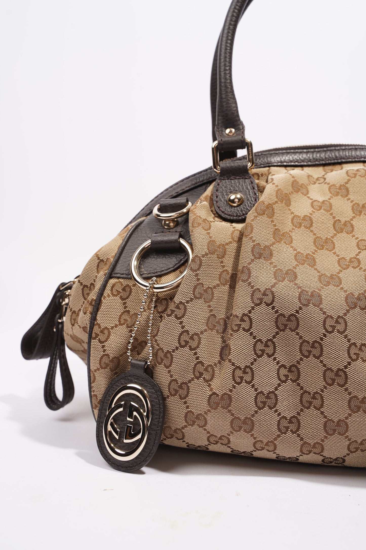 Gucci Womens Sukey Bag Supreme Canvas