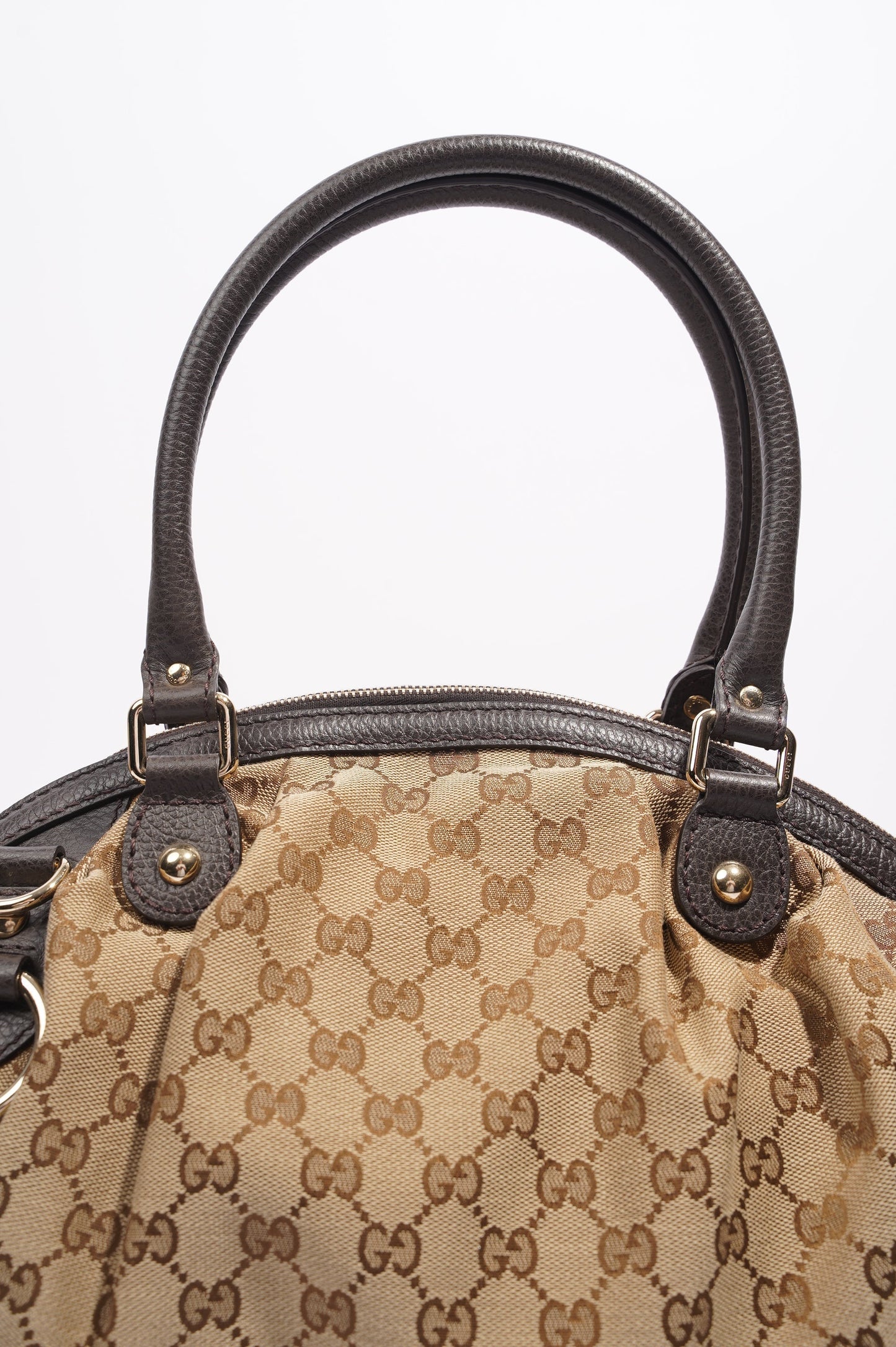Gucci Womens Sukey Bag Supreme Canvas