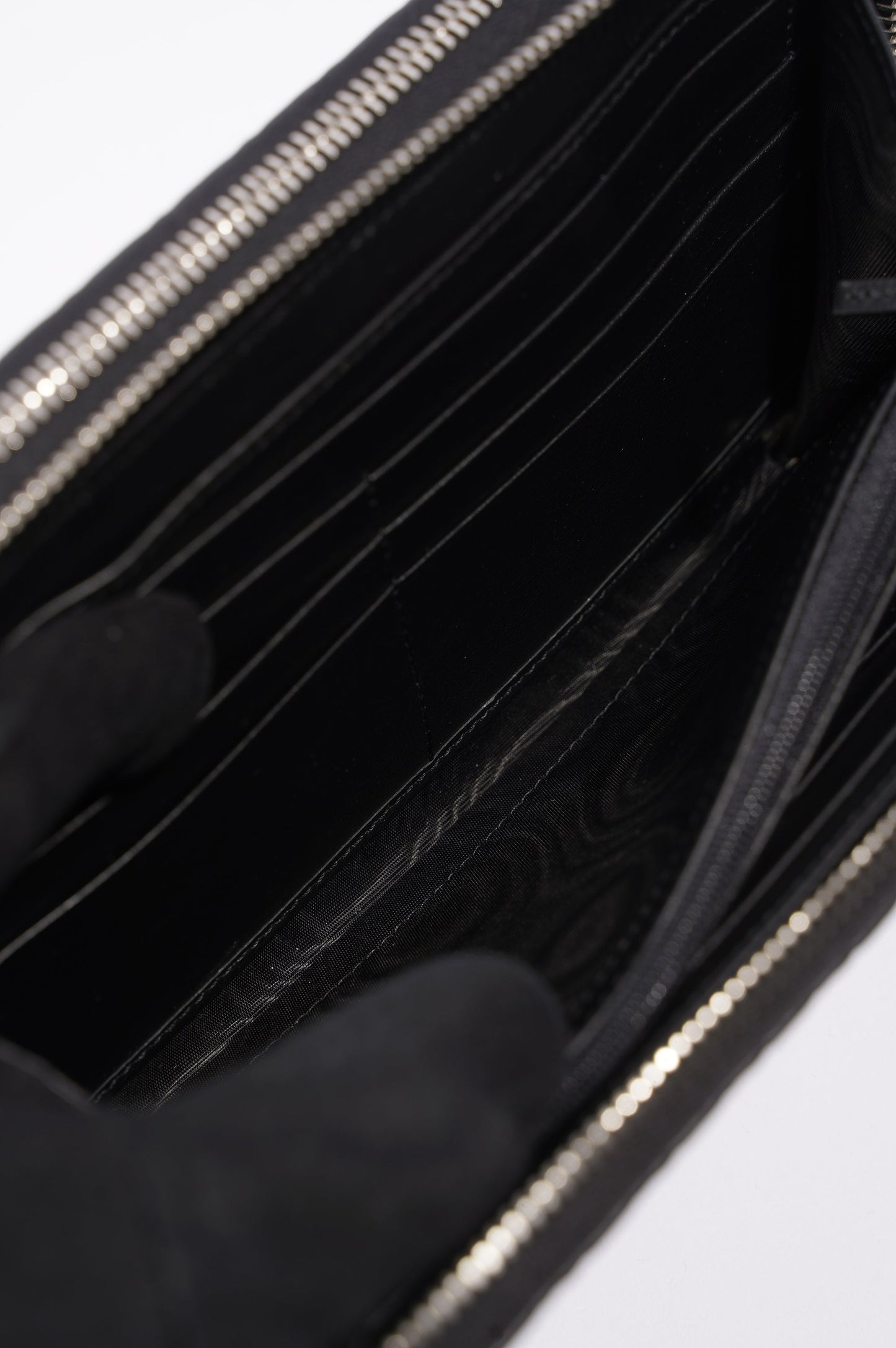 Gucci Mens Microssima Zipper Wallet Black