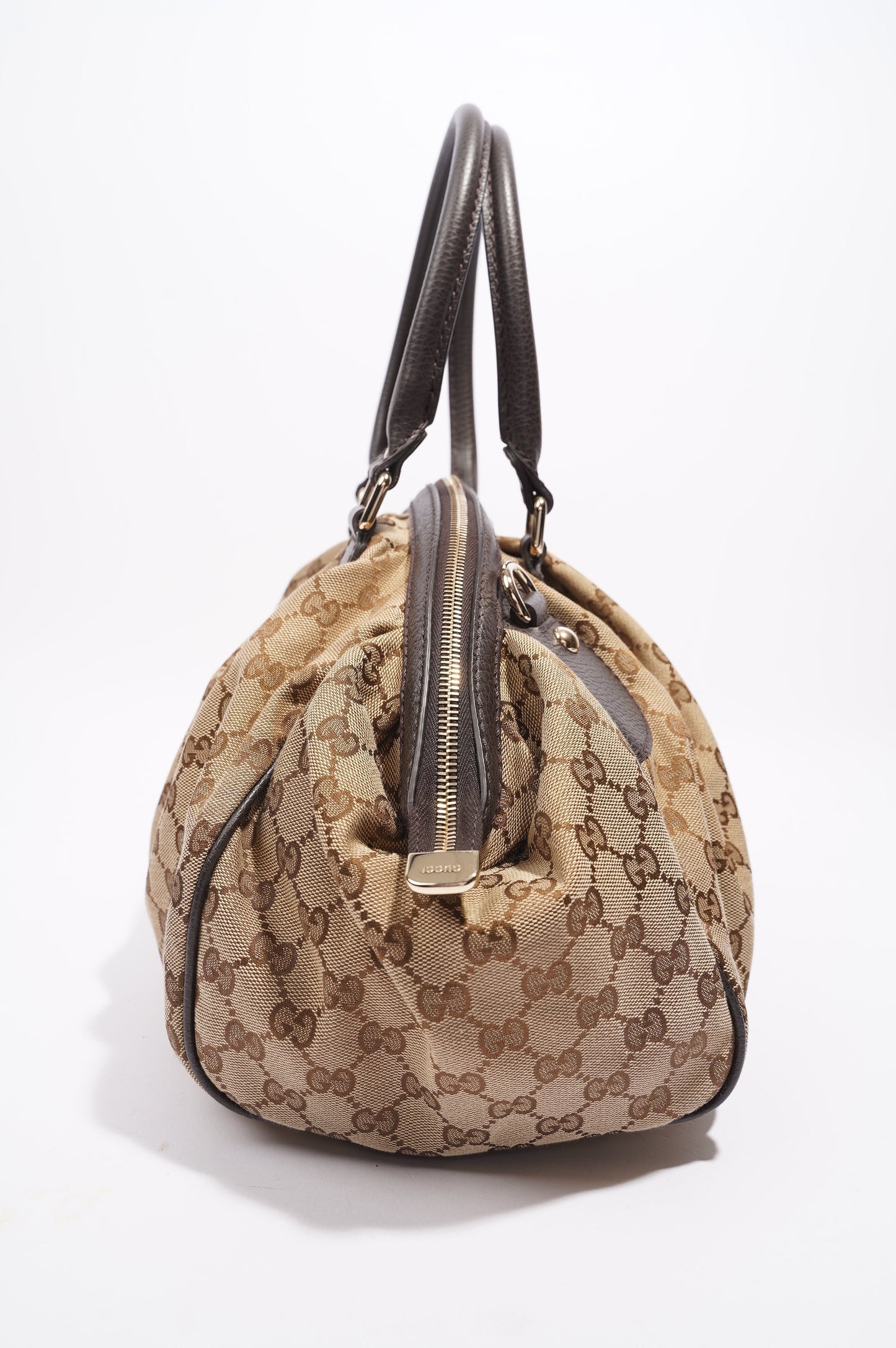 Gucci Womens Sukey Bag Supreme Canvas