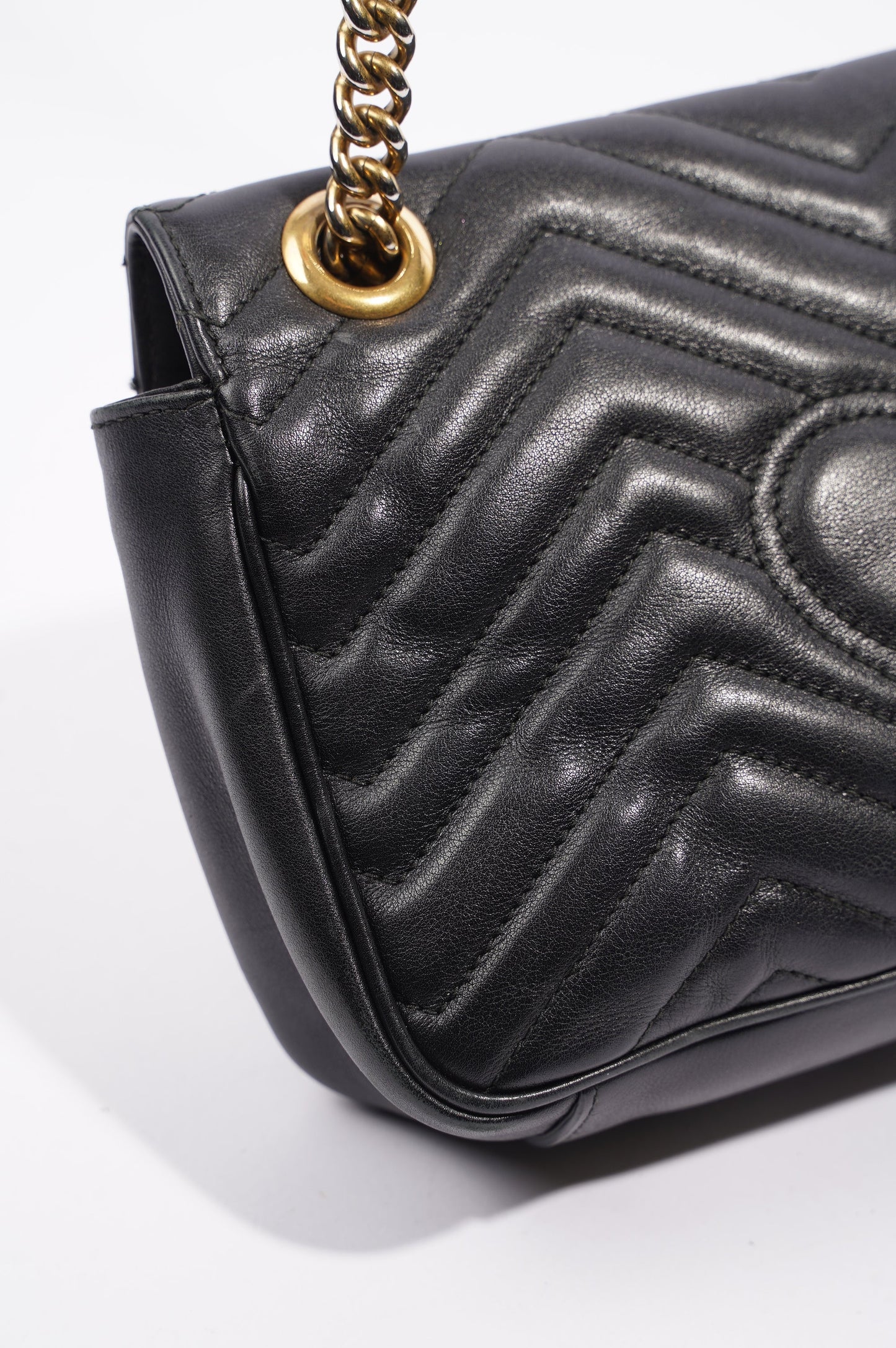 Gucci Womens Marmont Flap Black Gold Small