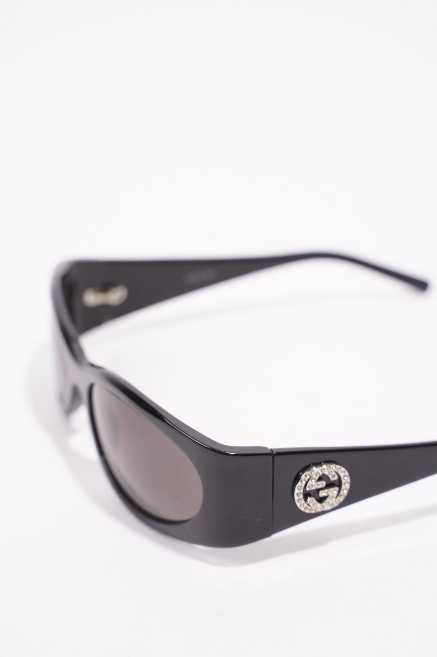 Gucci Womens Interlocking 90's Sunglasses Black Acetate 120