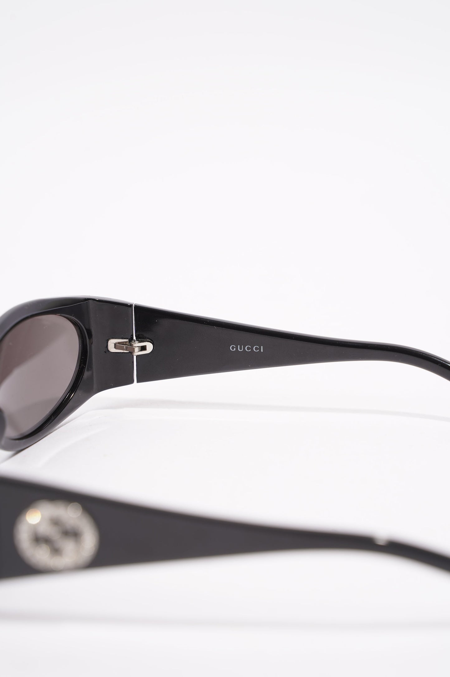 Gucci Womens Interlocking 90's Sunglasses Black Acetate 120
