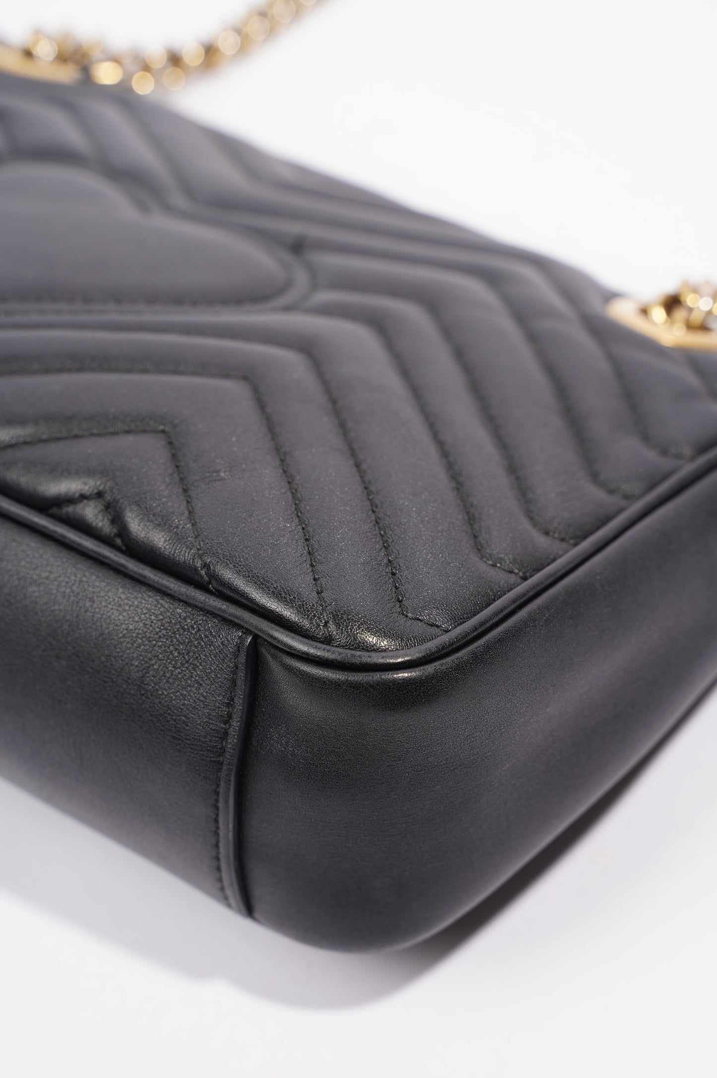 Gucci Womens Marmont Flap Black Gold Small