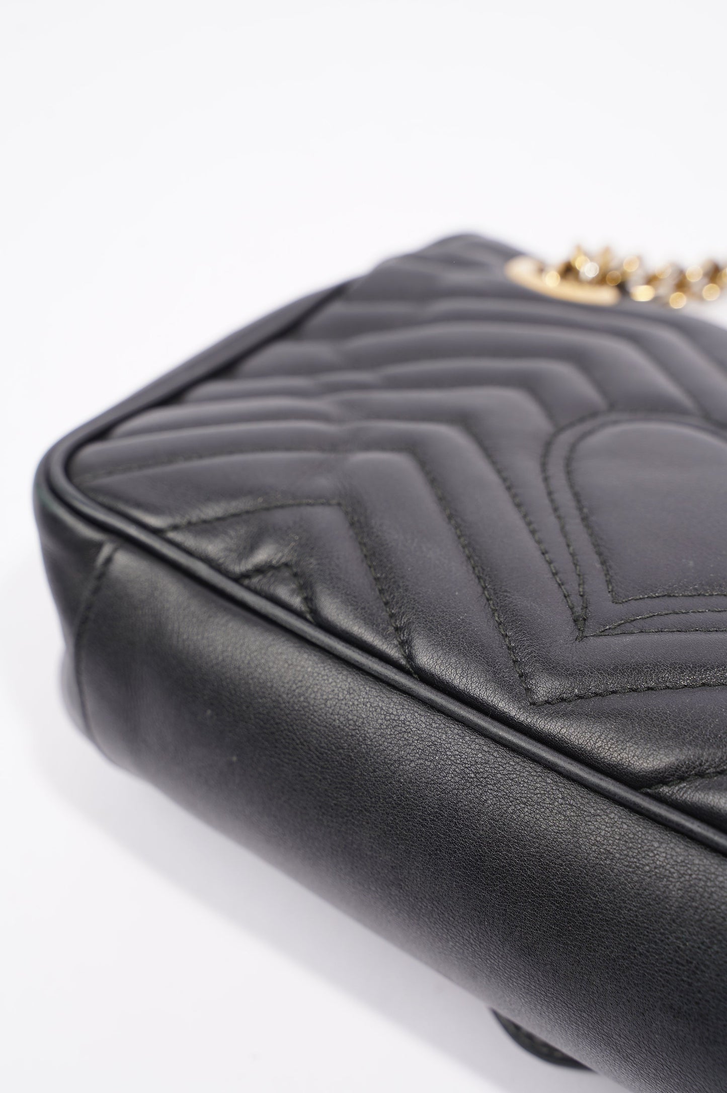 Gucci Womens Marmont Flap Black Gold Small
