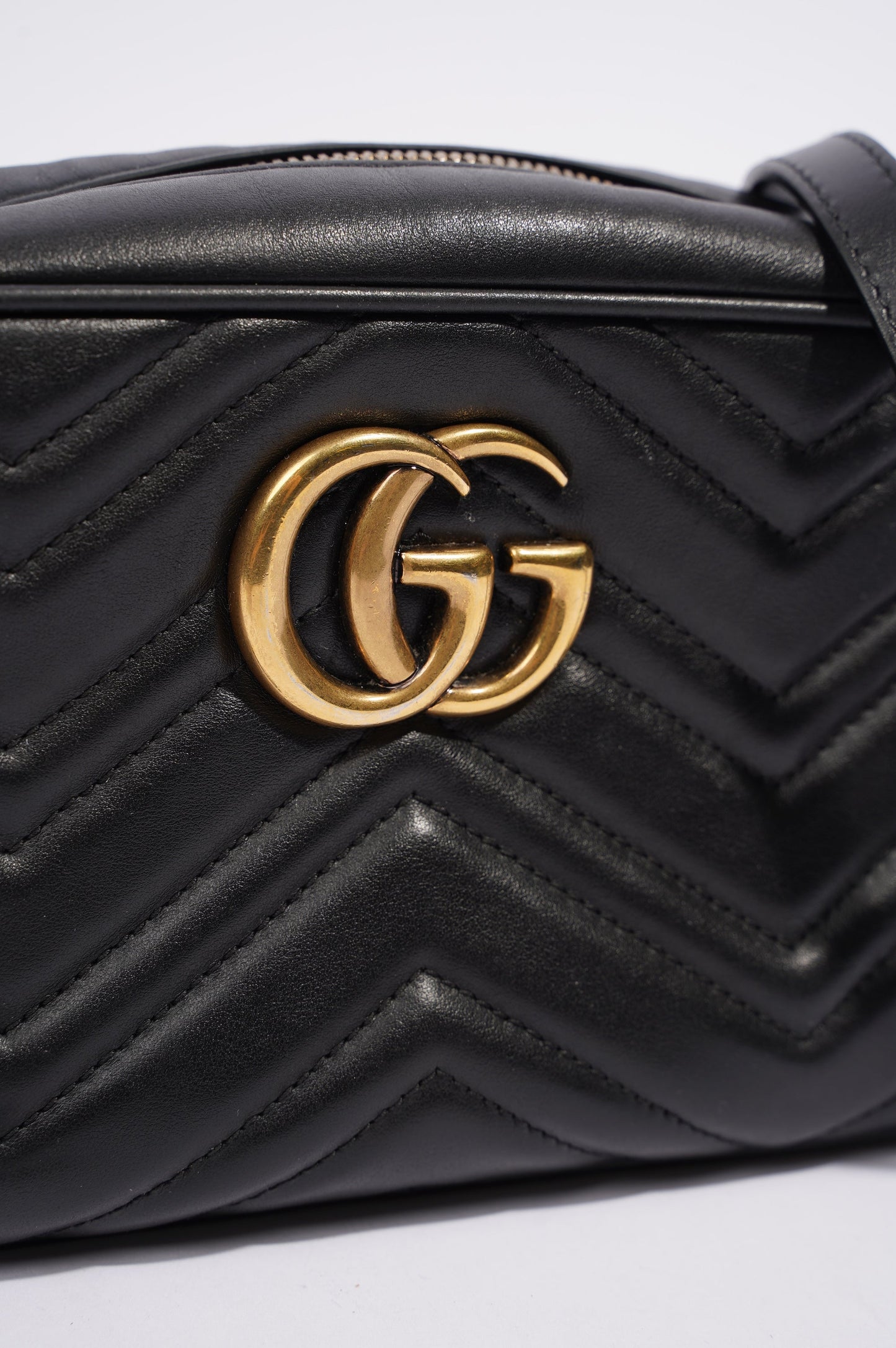 Gucci Womens Marmont Zip Black / Gold Small