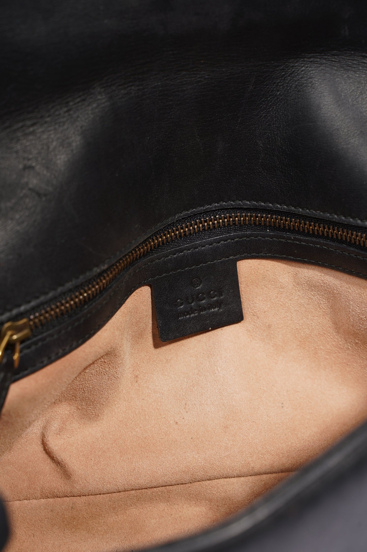 Gucci Womens Marmont Flap Black Gold Small