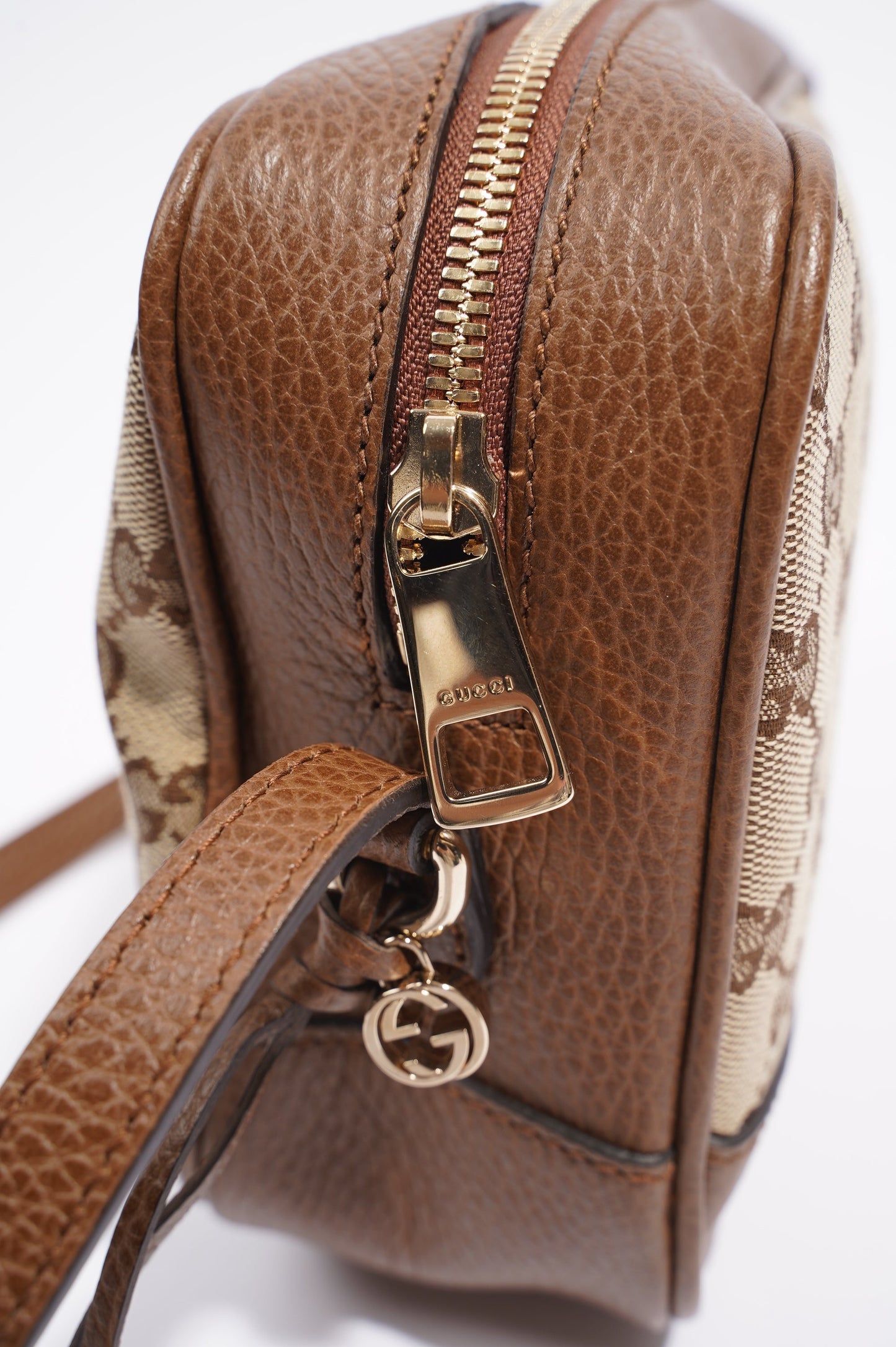 Gucci Womens Bree Supreme / Brown