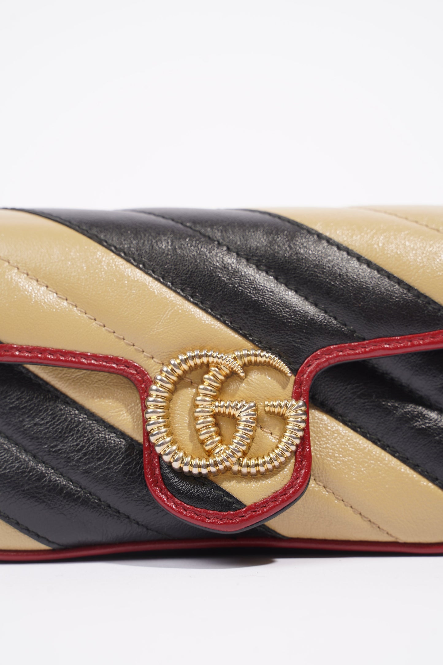 Gucci Womens Marmont Flap Beige / Black Super Mini