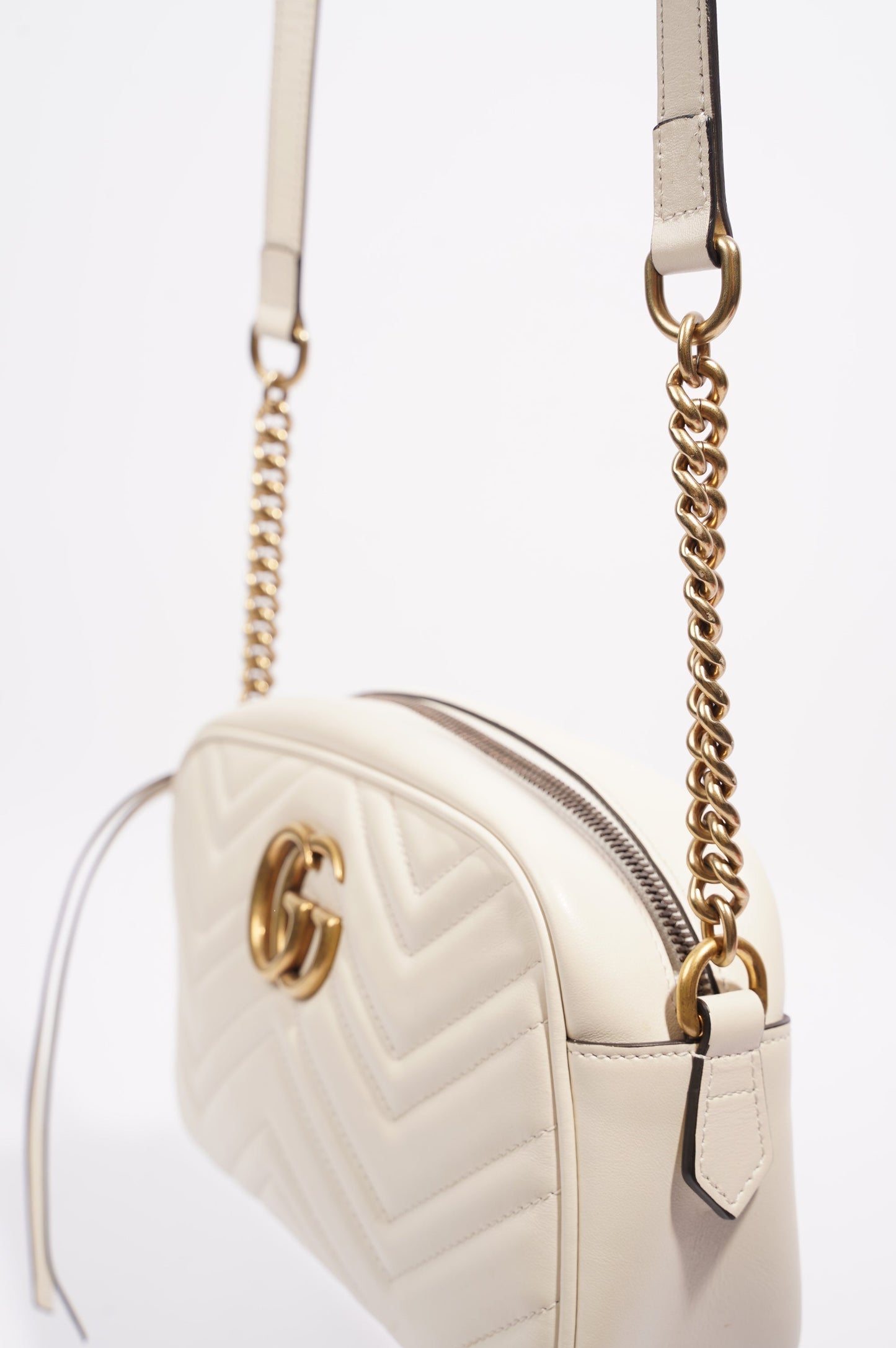 Gucci Womens Marmont Zip White Matelasse Small