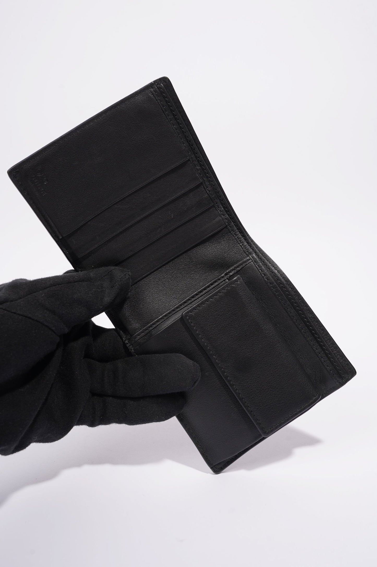 Gucci Mens Guccissima Bi-Fold Wallet Wallet Black / Navy Leather