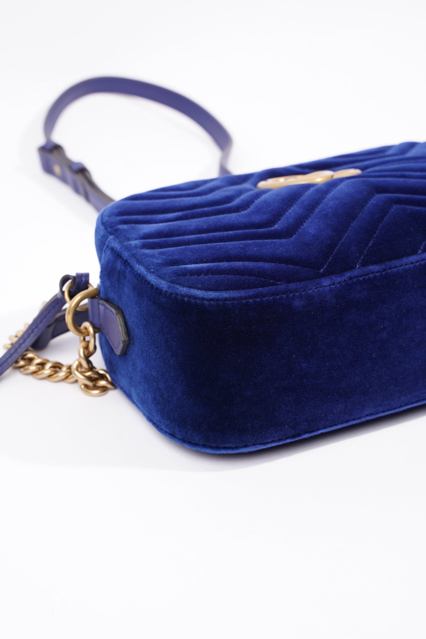 Gucci Womens Matelasse GG Marmont Bag Blue Velvet Small