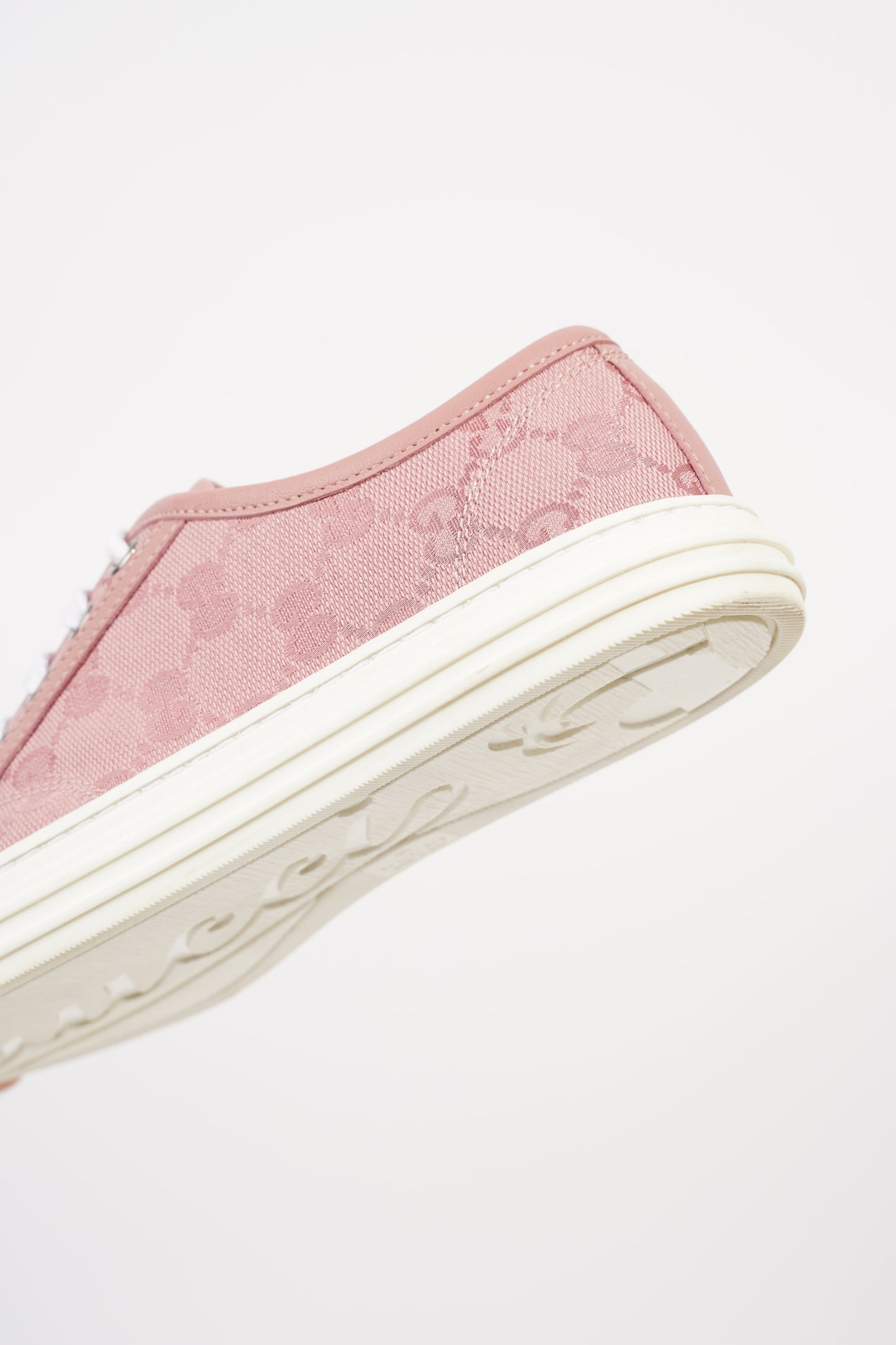 Gucci Womens GG Low Top Sneaker Pink EU 34.5 / UK 1.5