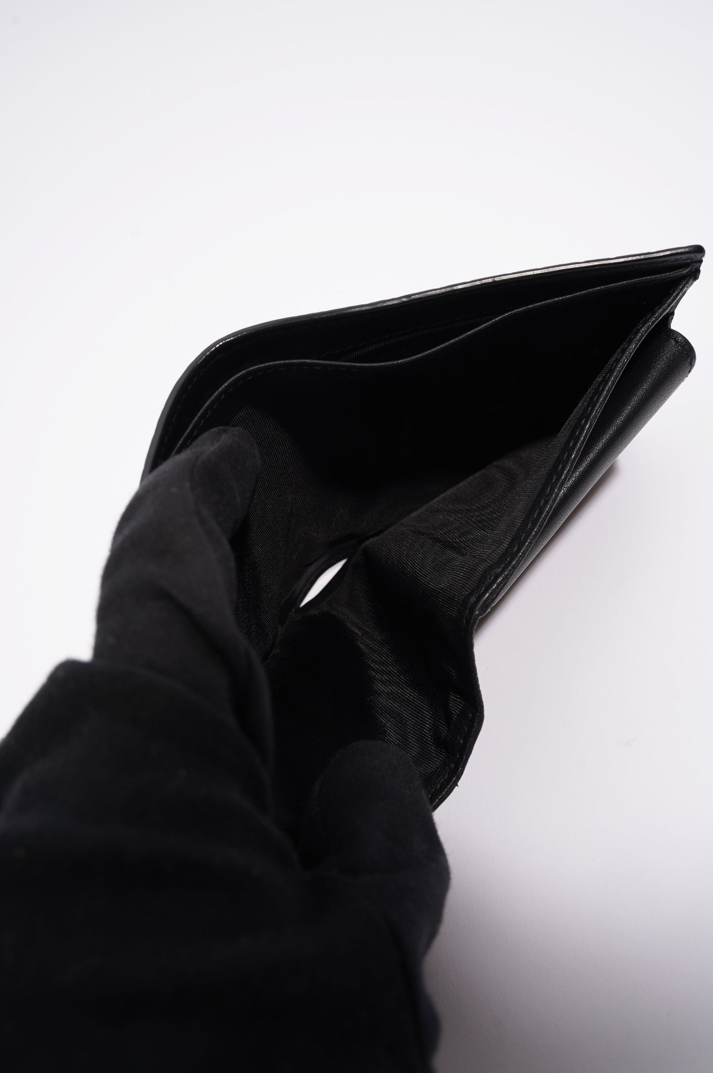 Gucci Mens Guccissima Bi-Fold Wallet Wallet Black / Navy Leather