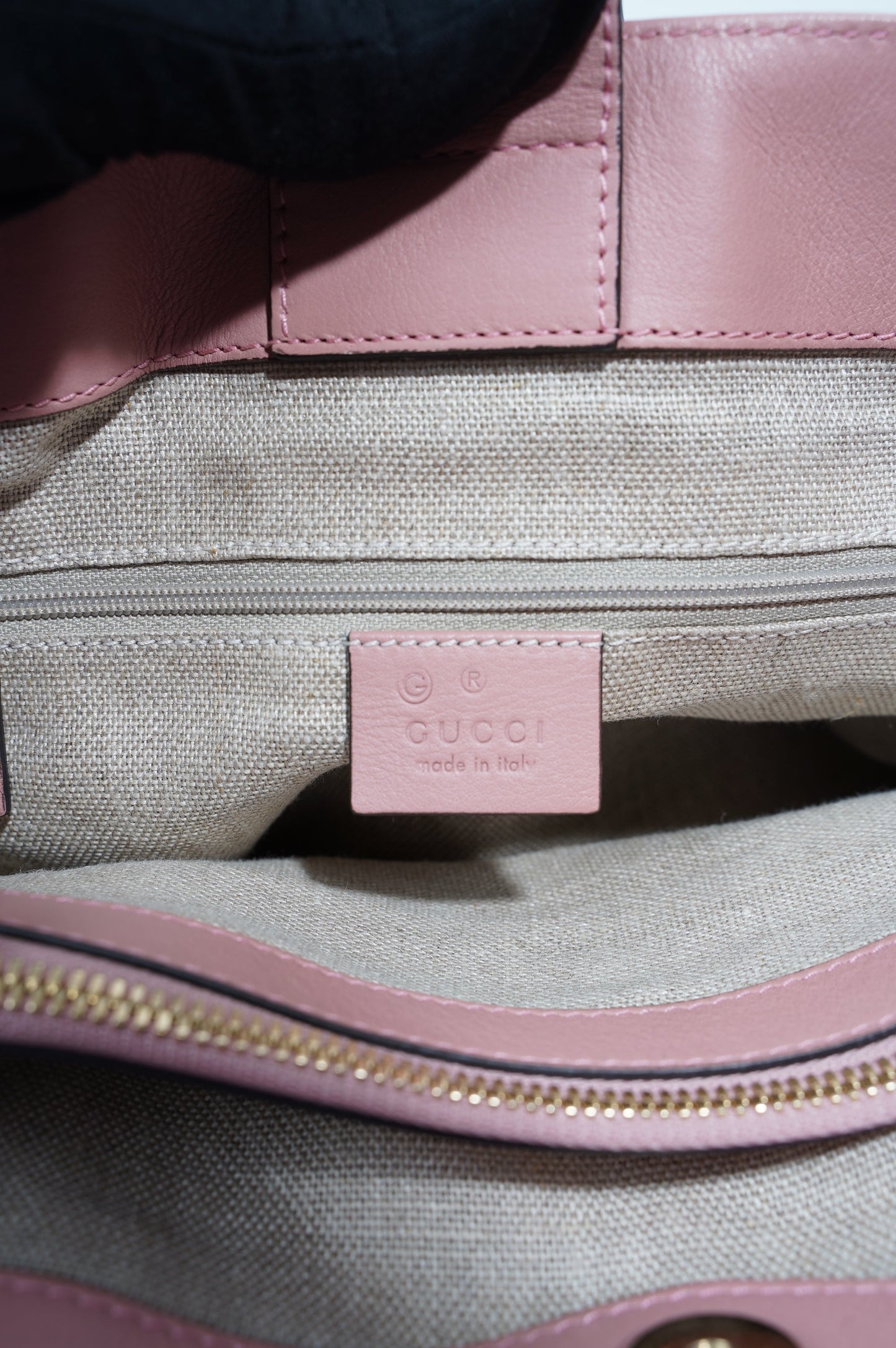 Gucci Womens Microguccissima Tote Bag Medium