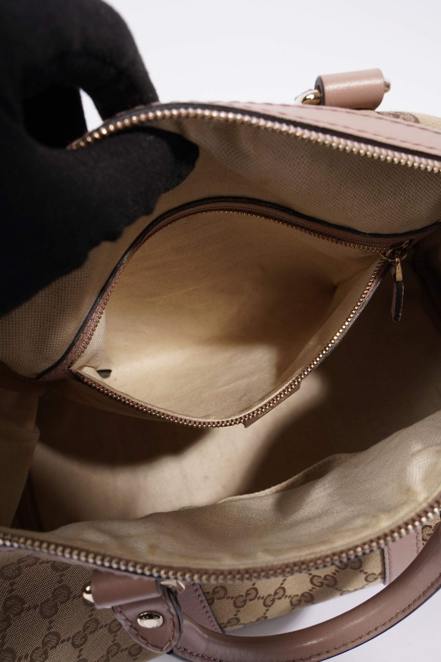 Gucci Womens Boston Bag Supreme / Pink Canvas Medium