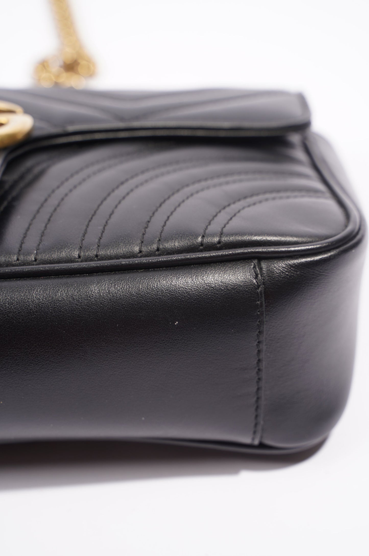 Gucci Womens Marmont Flap Black / Gold Small