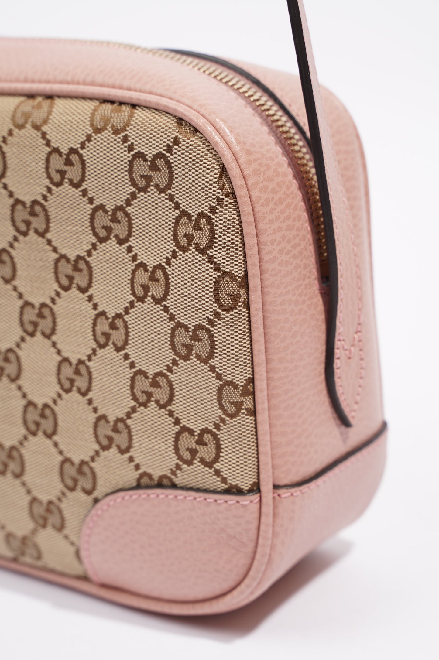 Gucci Womens Bree Supreme Pink Mini