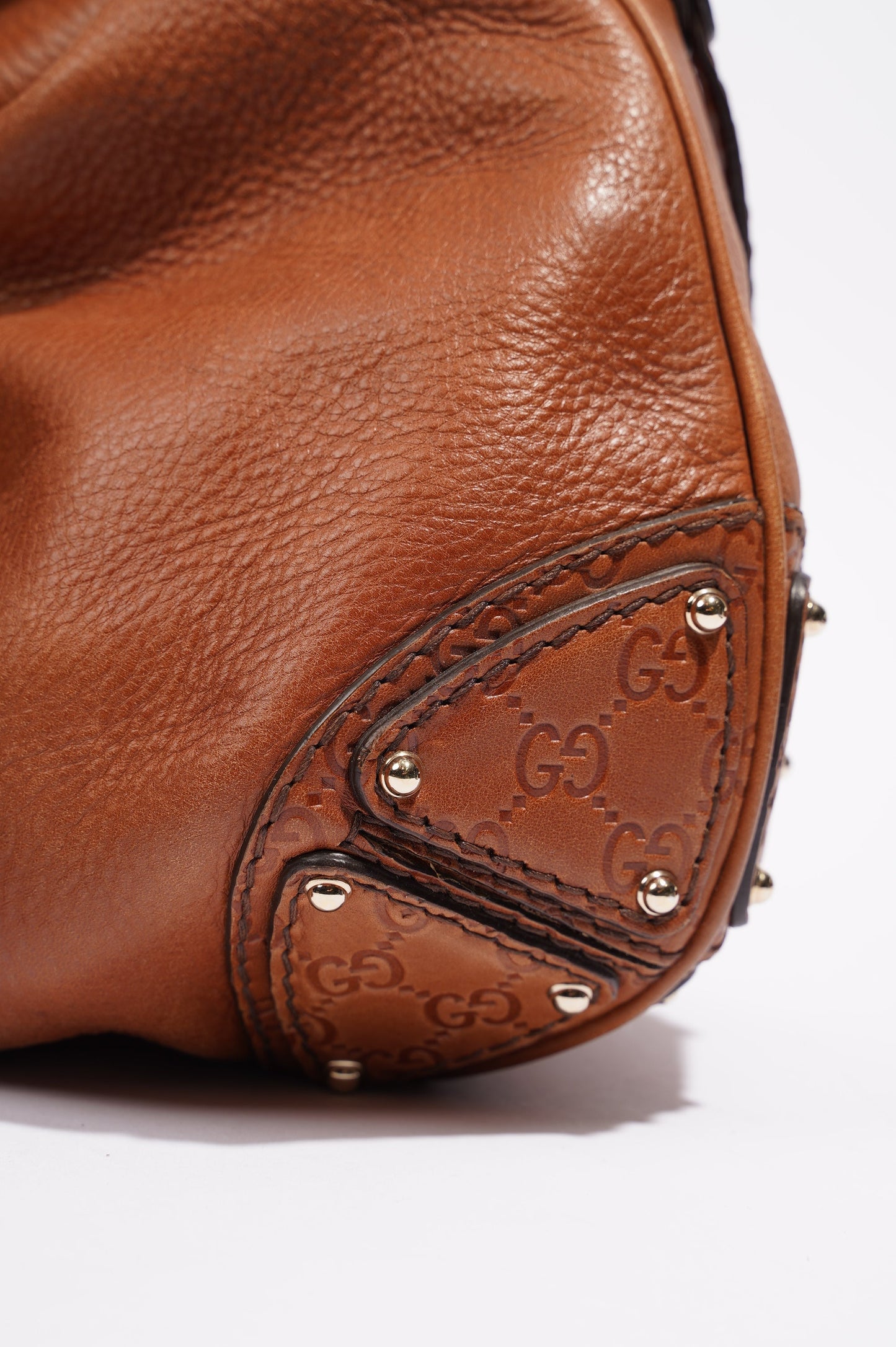 Gucci Womens Indy Hobo Oak