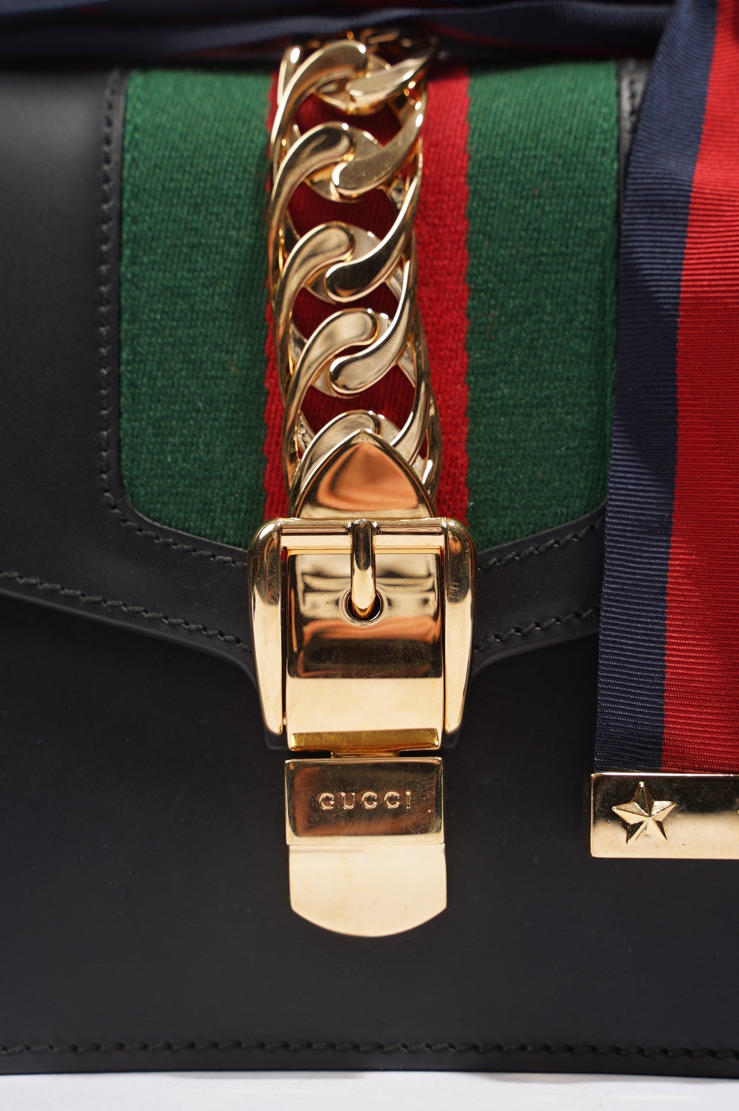 Gucci Womens Sylvie Black / Green / Red Medium