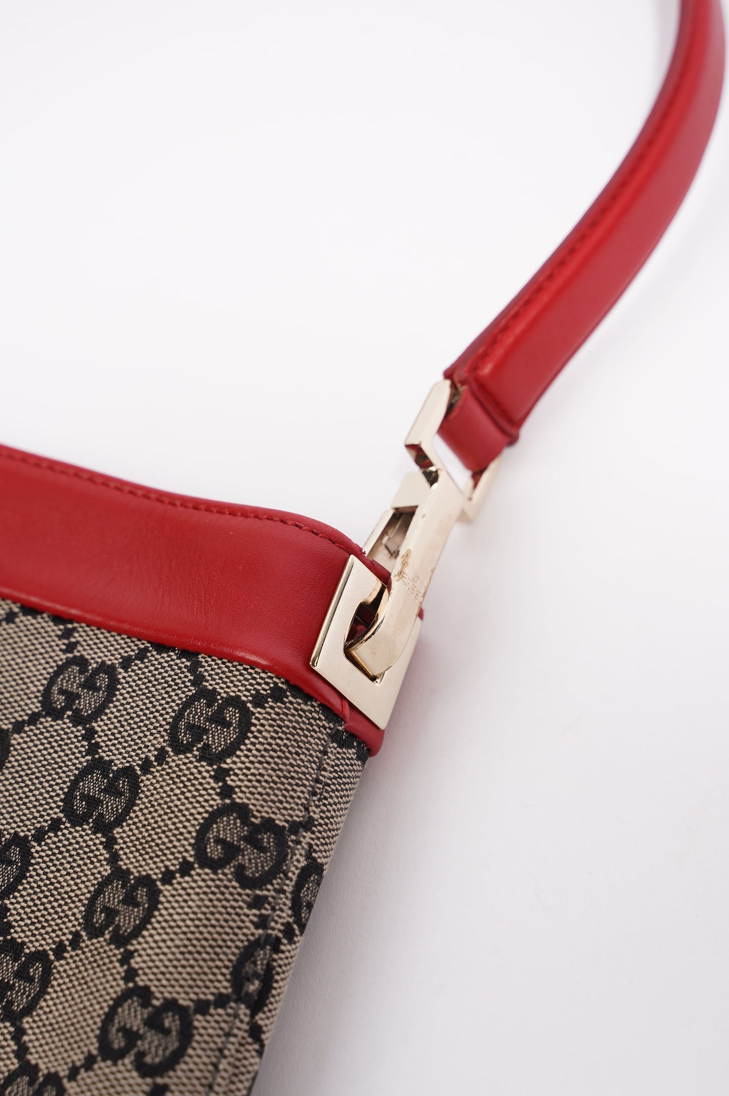 Gucci Womens GG Canvas Shoulder Bag Supreme / Red