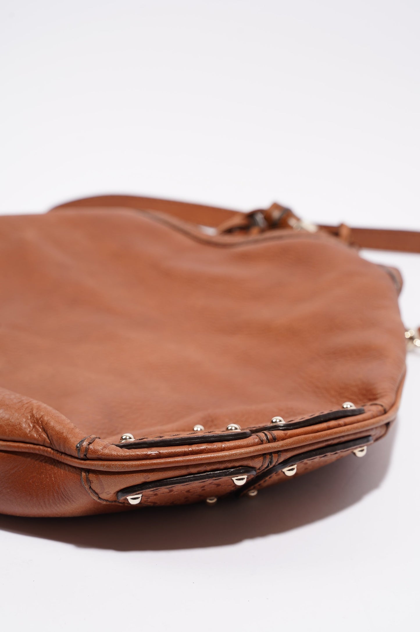 Gucci Womens Indy Hobo Oak