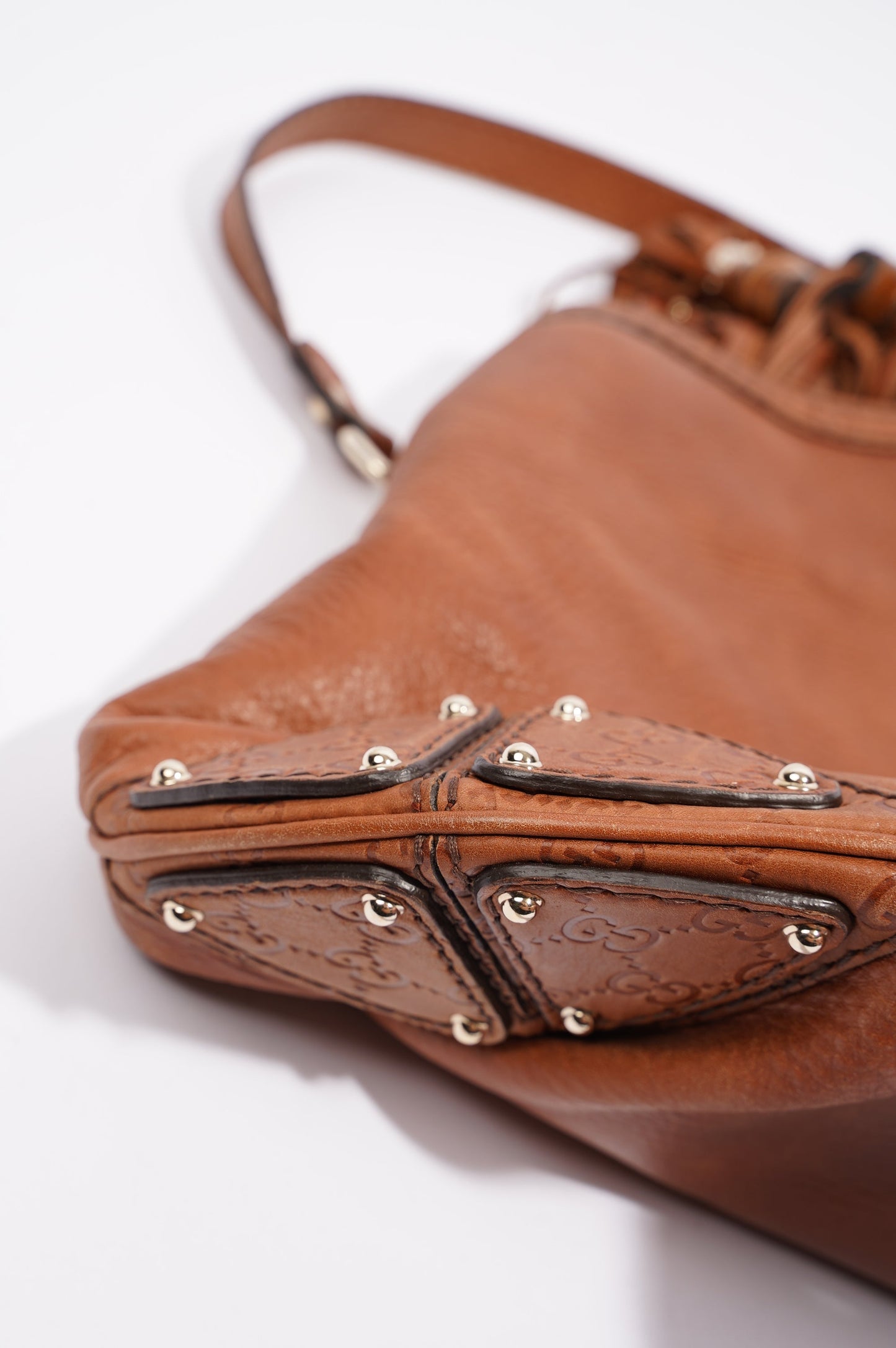 Gucci Womens Indy Hobo Oak
