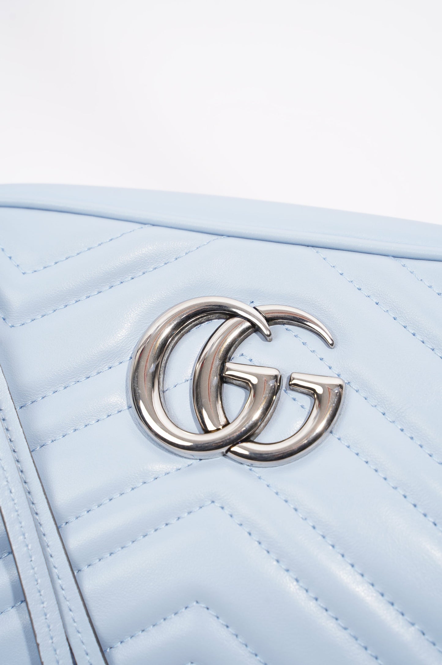 Gucci Womens Marmont Zip Baby Blue Matelasse Small