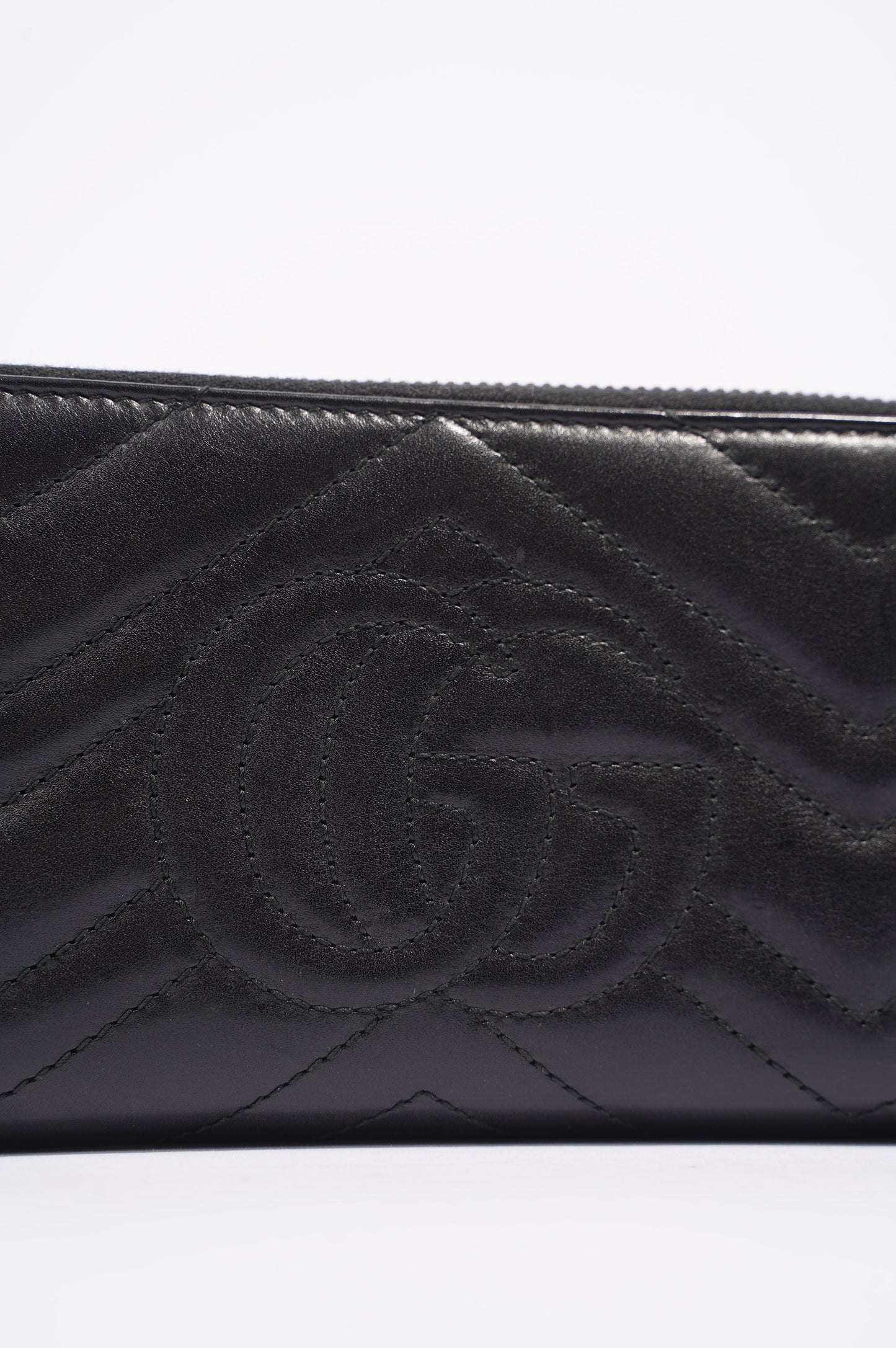 Gucci Womens Marmont Zip Around Wallet Black / Gold